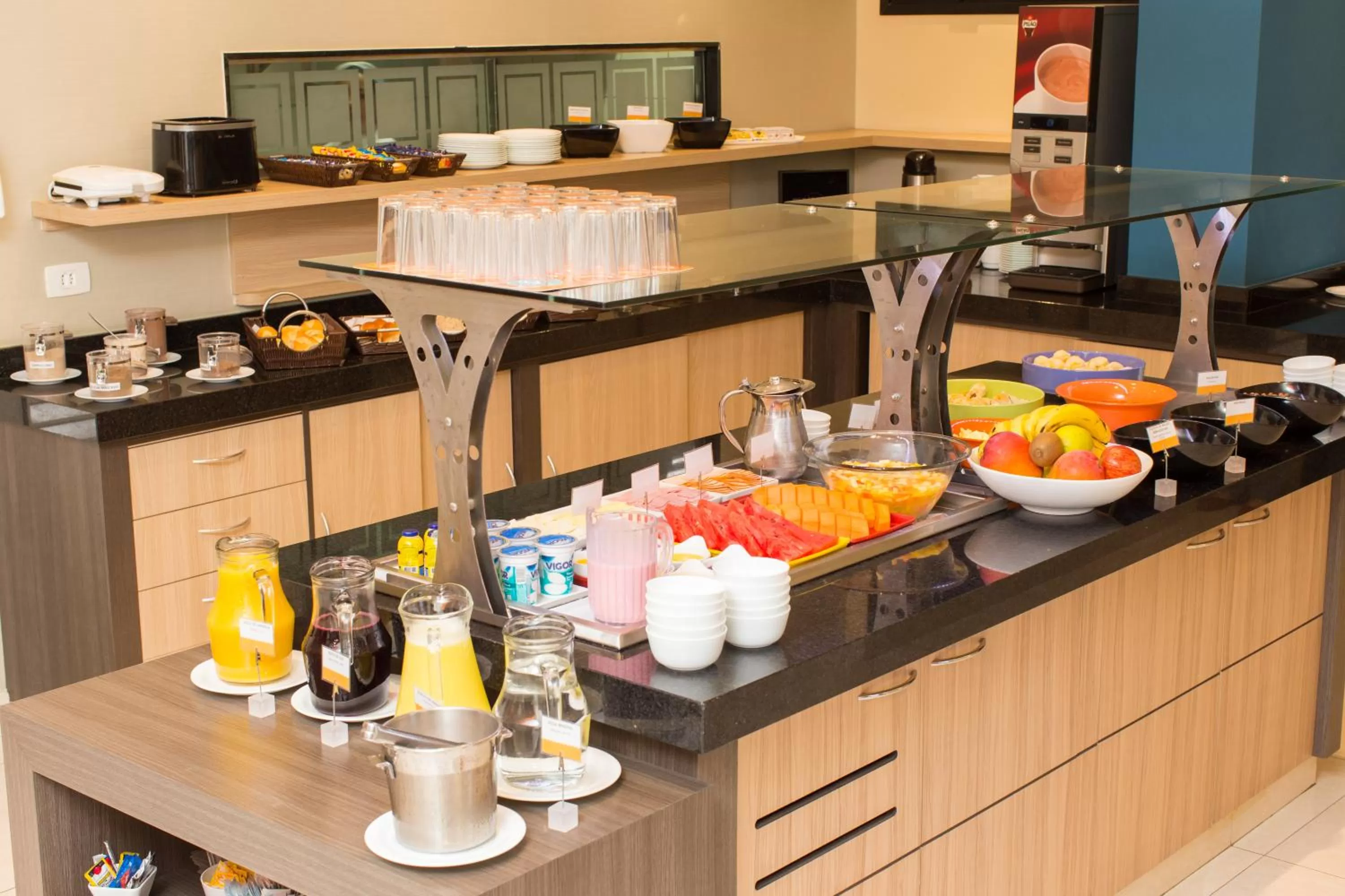 Food and drinks in Rio Hotel by Bourbon Curitiba