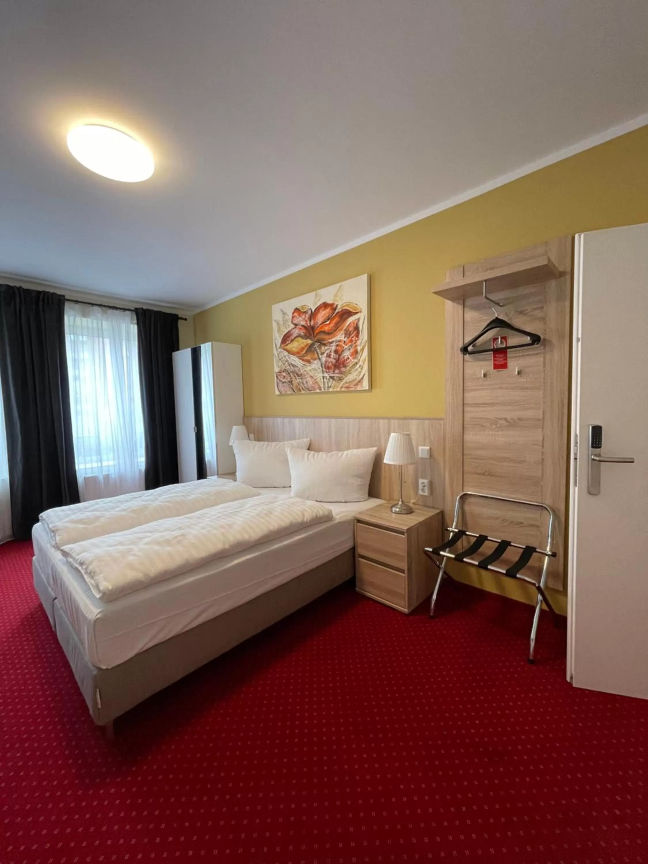 Photo of the whole room, Bed in Palm Premium Hotel & Apartments