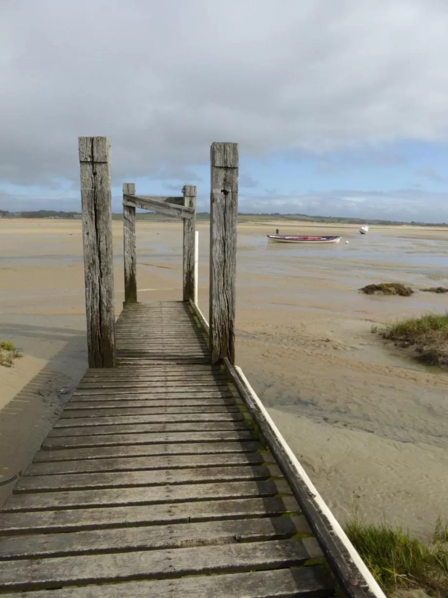 Nearby landmark in lesroses1680