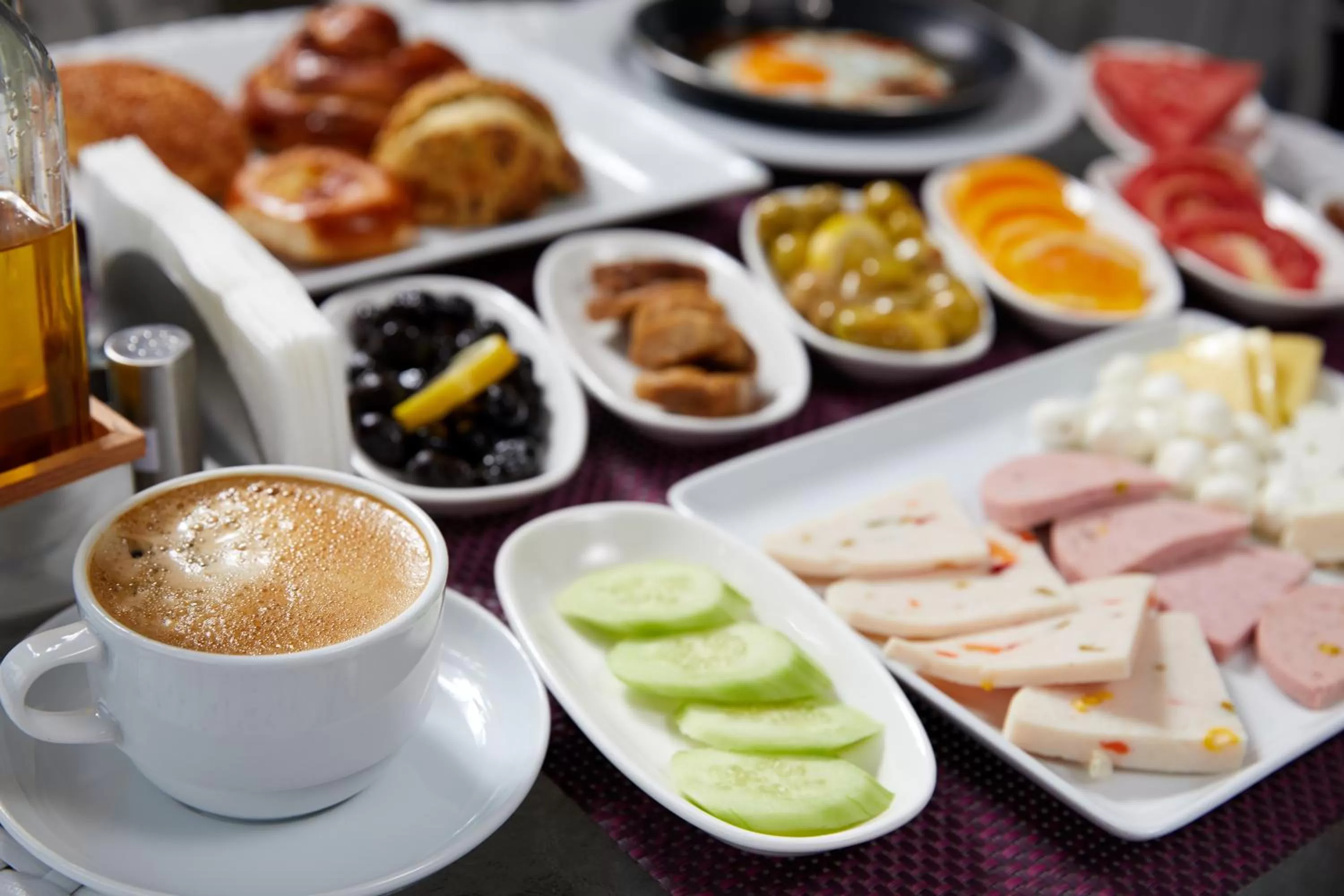 Buffet breakfast in Albinas Hotel Old City