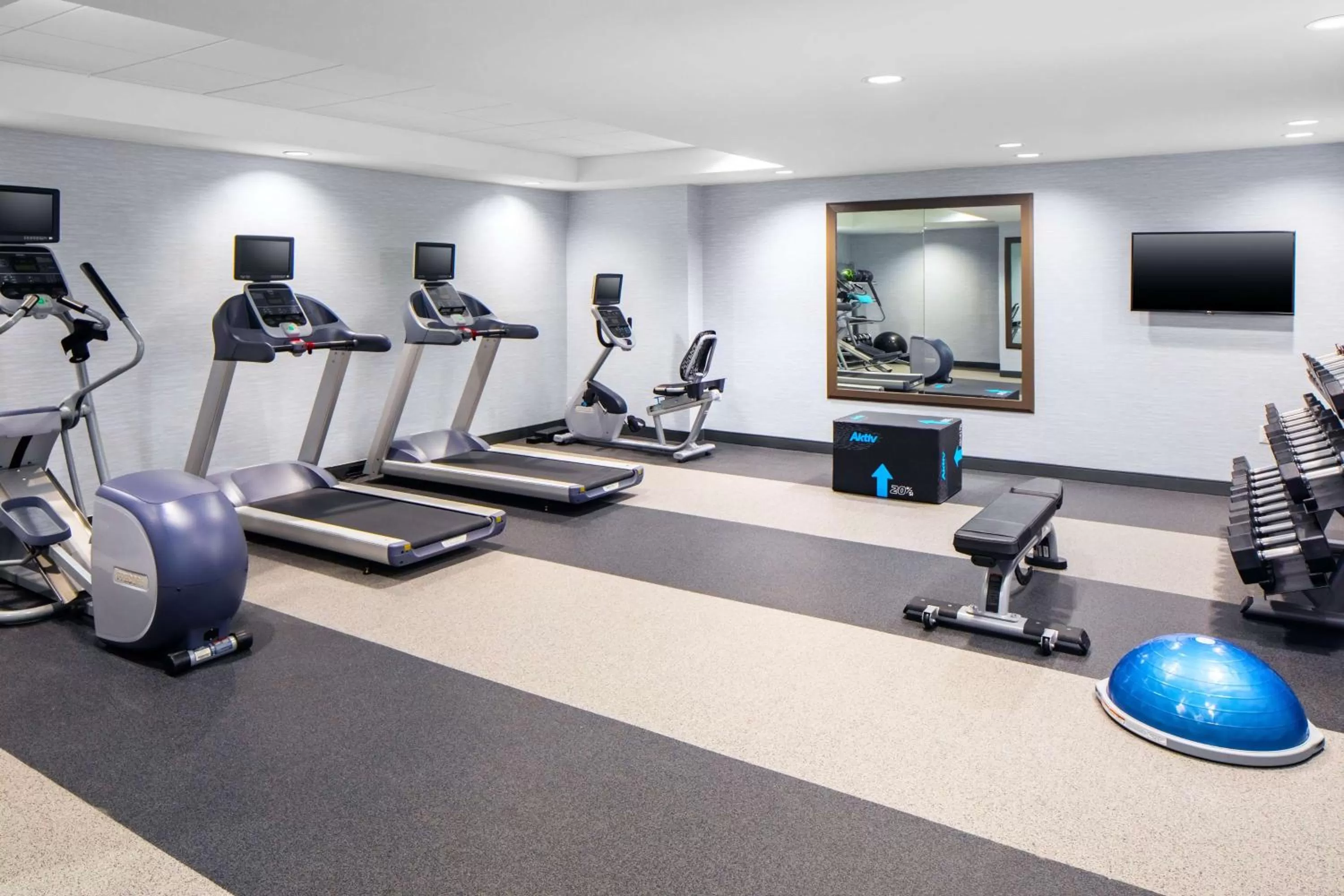 Fitness centre/facilities in Homewood Suites by Hilton Atlanta Lenox Buckhead
