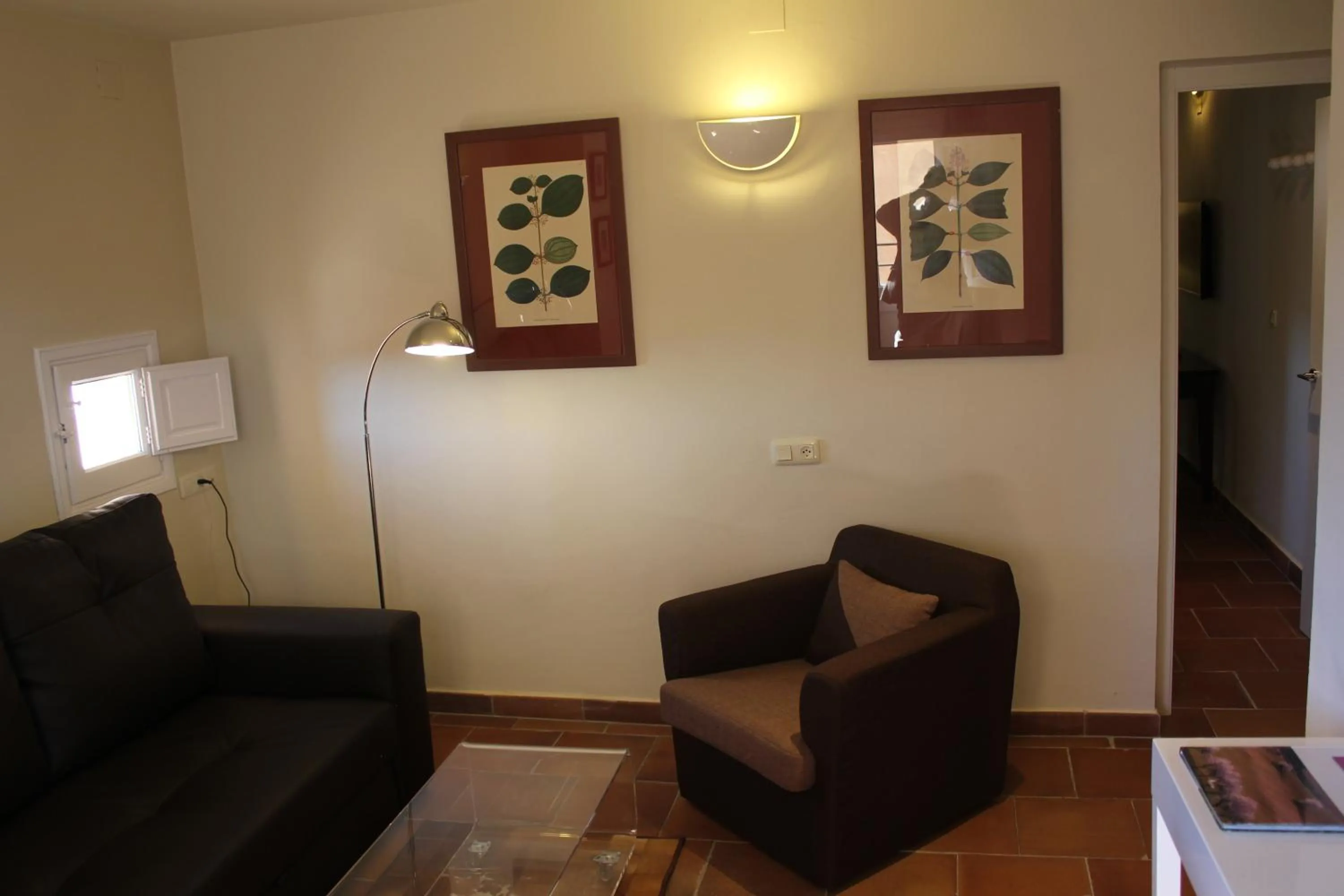 Photo of the whole room in Hotel Leonor de Aquitania