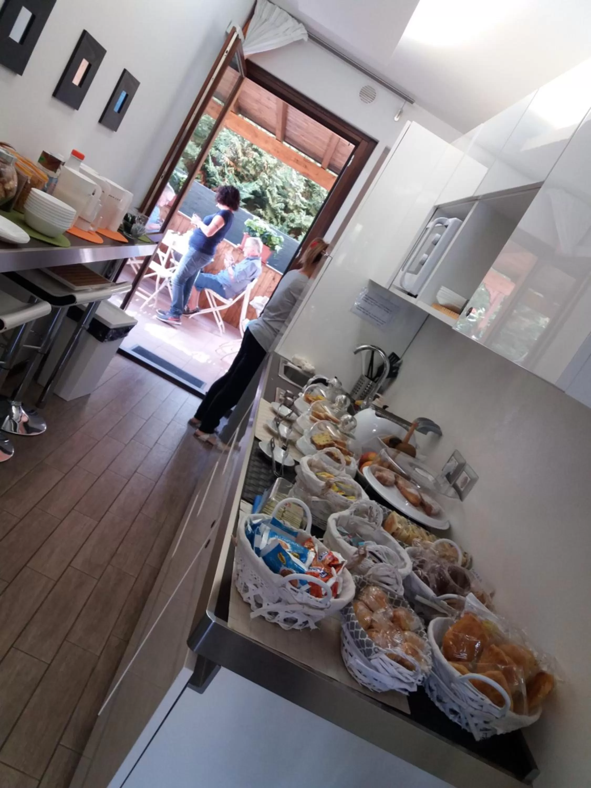 Kitchen or kitchenette in Cameracaffè sul Lago