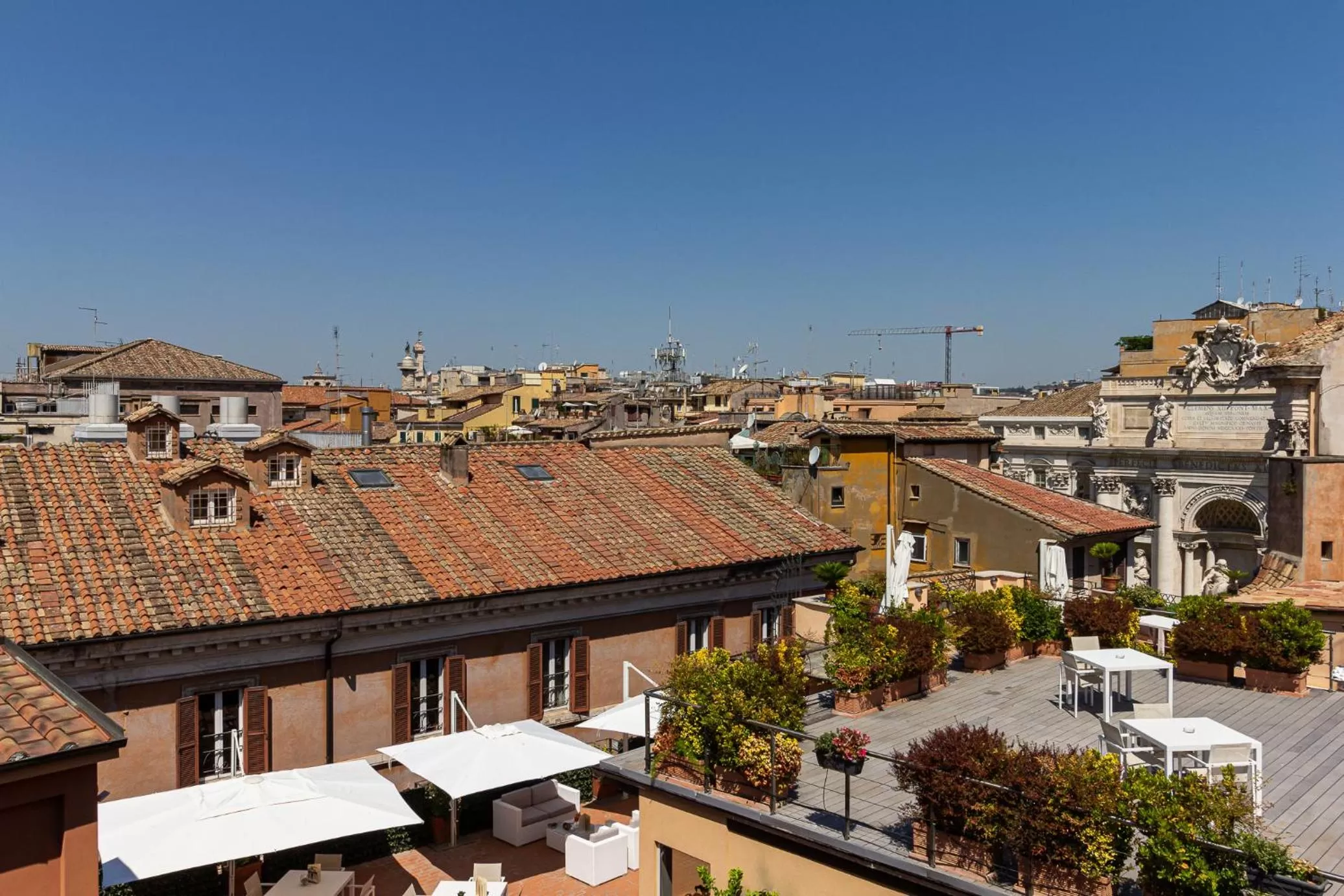 Garden in Harry's Bar Trevi Hotel & Restaurant