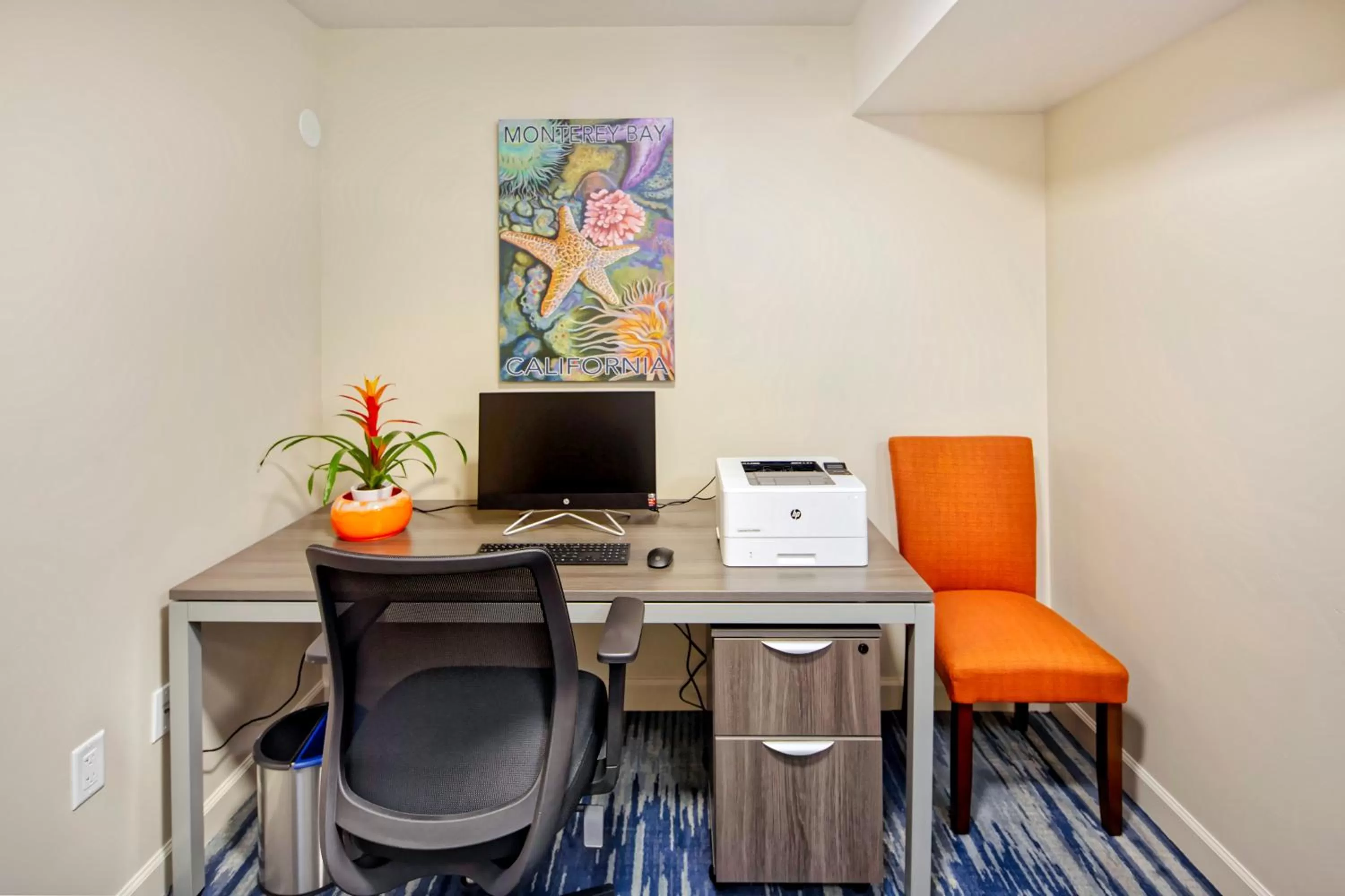 Business facilities in Inn At Moss Landing Point