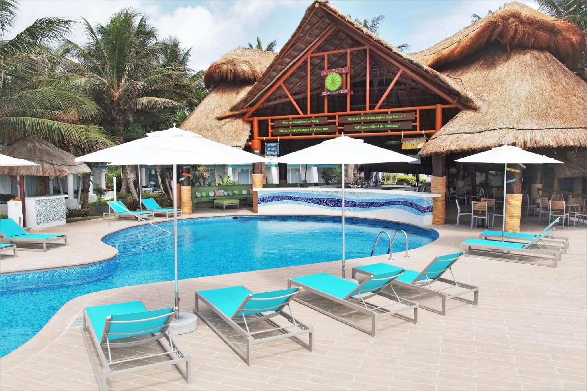 Lounge or bar in Margaritaville Island Reserve Riviera Cancún - A Karisma All-Inclusive Experience for All