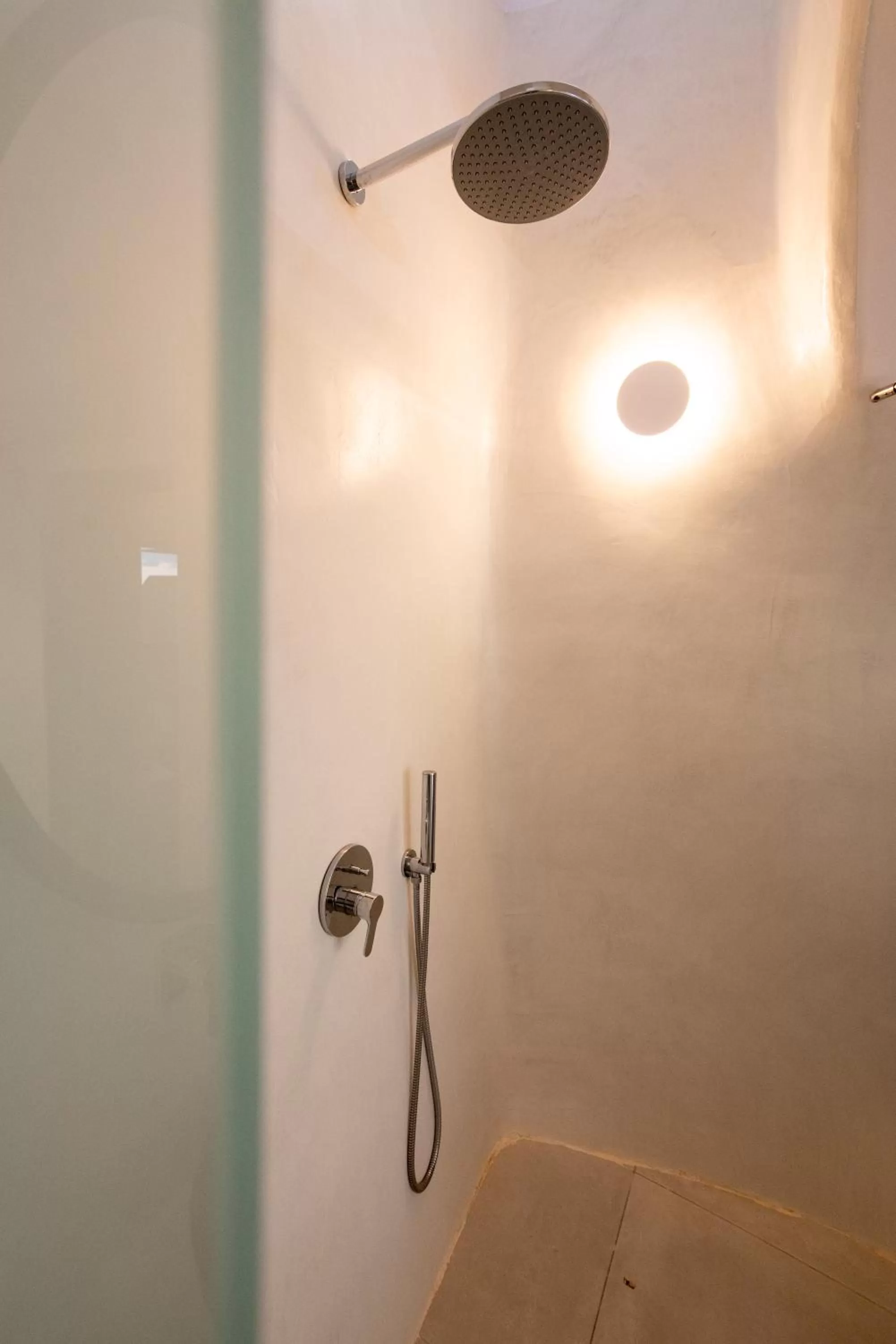 Caldera Cliff Illusion