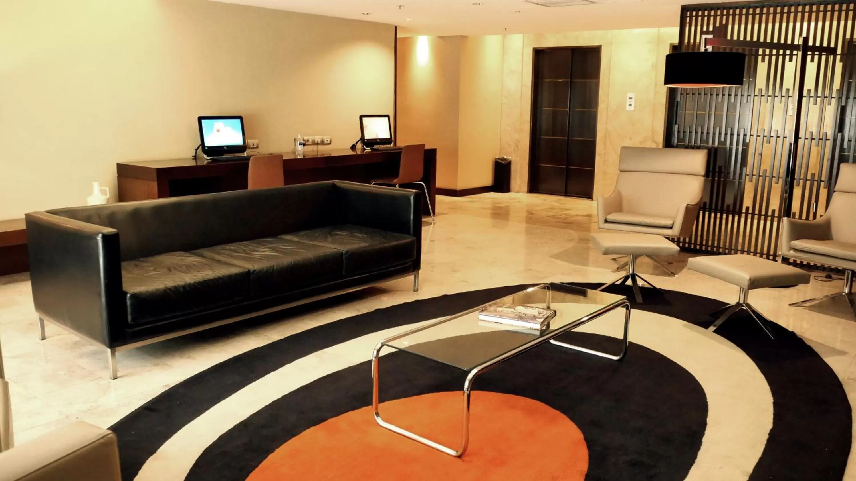 Living room in 725 Continental Hotel