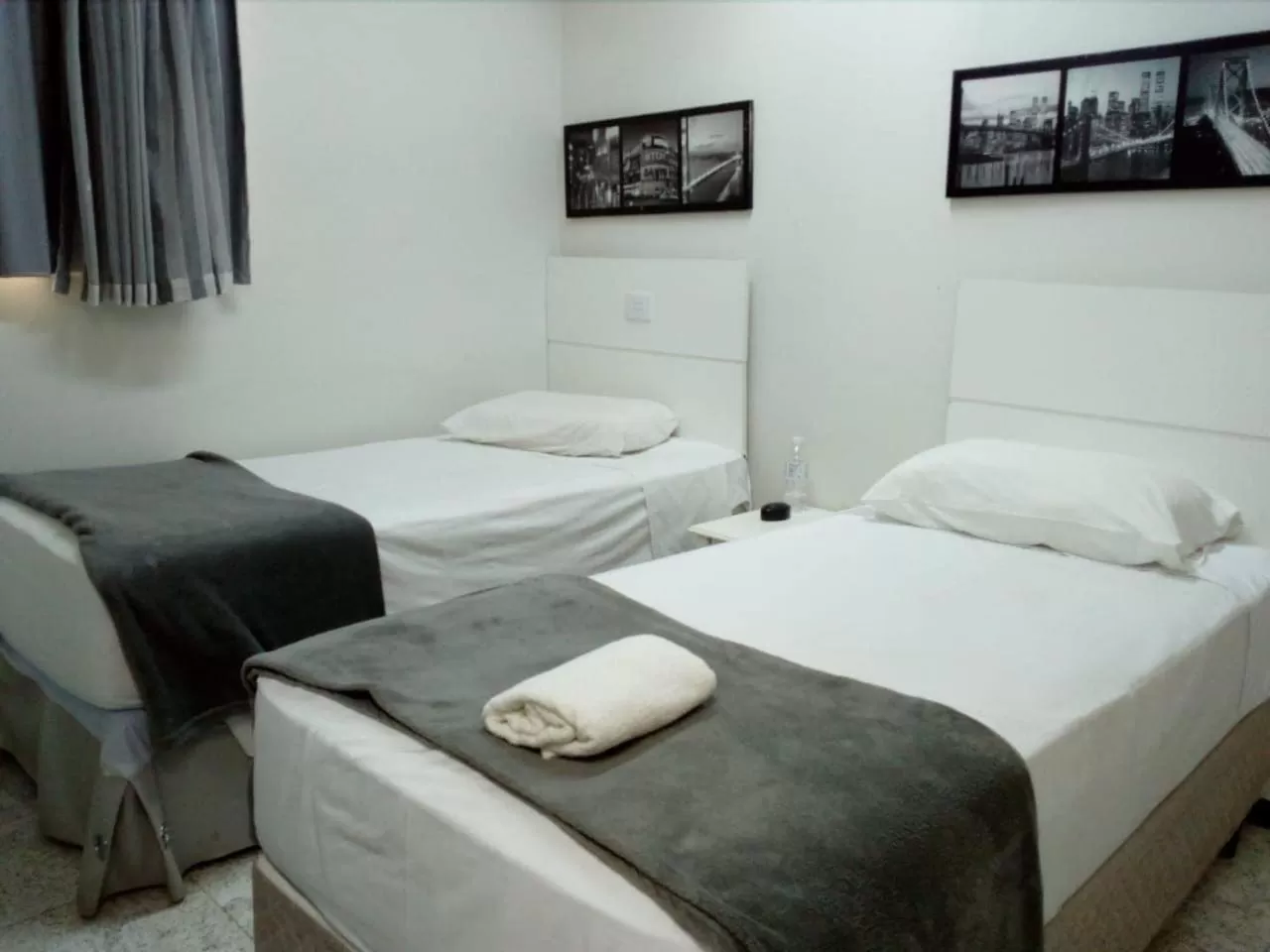 Bedroom, Bed in Compacto Hotel