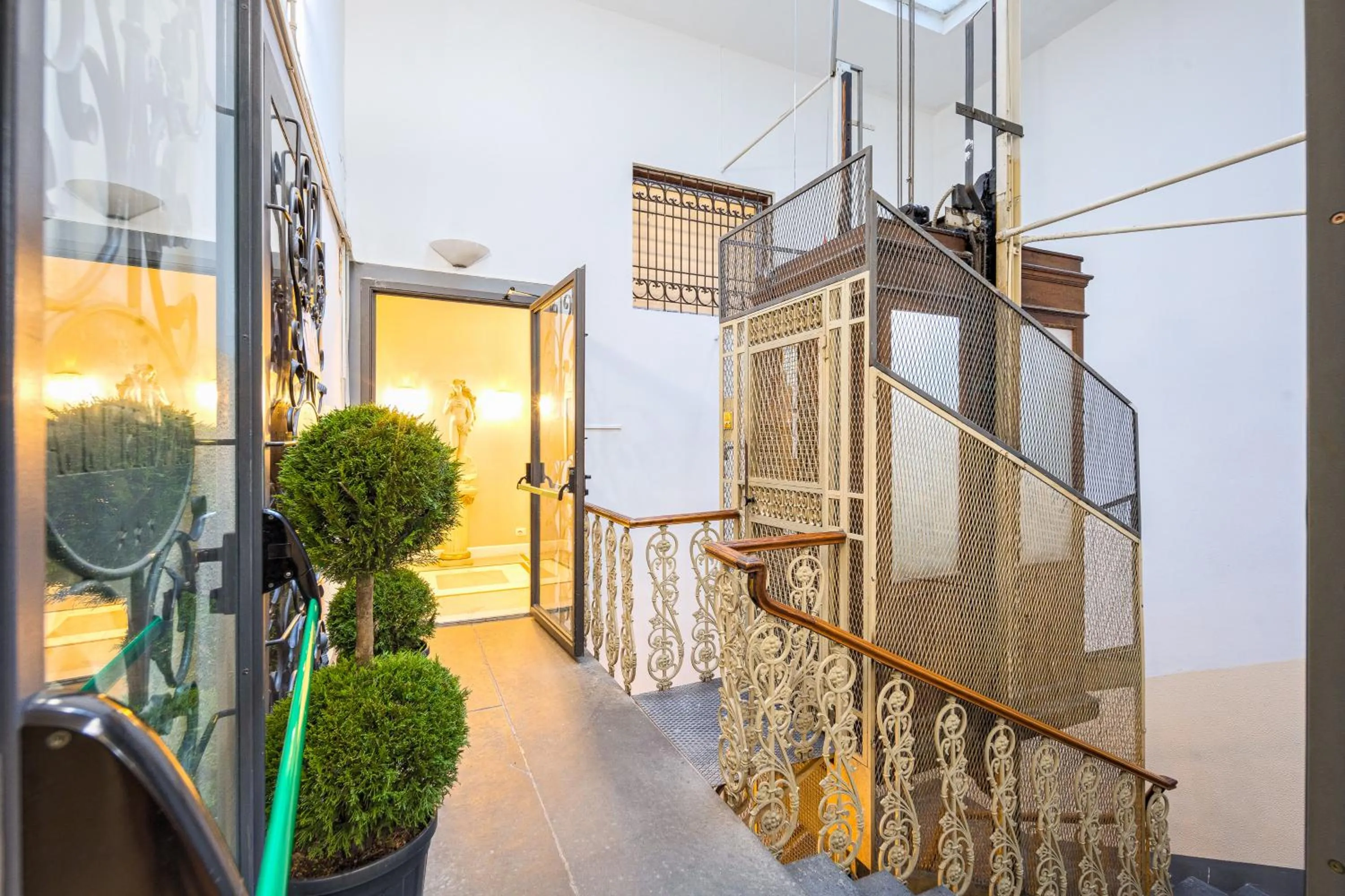 Facade/entrance in Hotel Bijou Roof Terrace