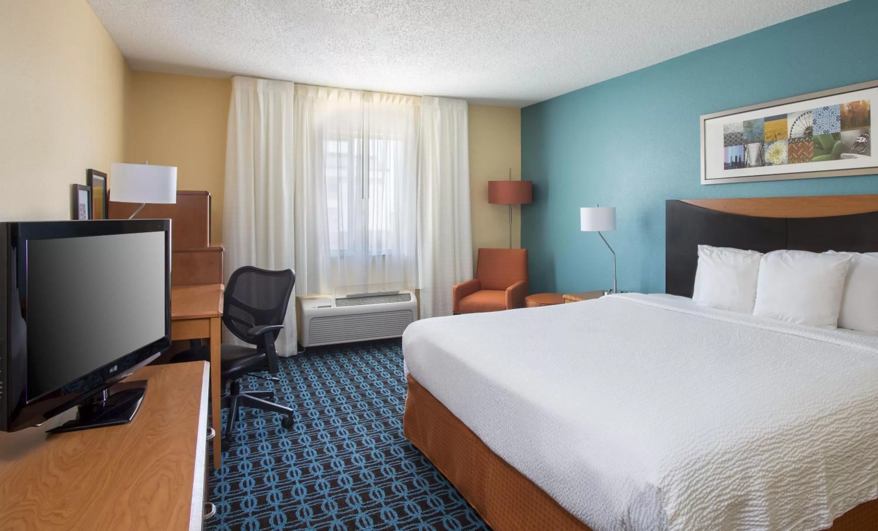 Photo of the whole room, Bed in Fairfield Inn & Suites Temple Belton