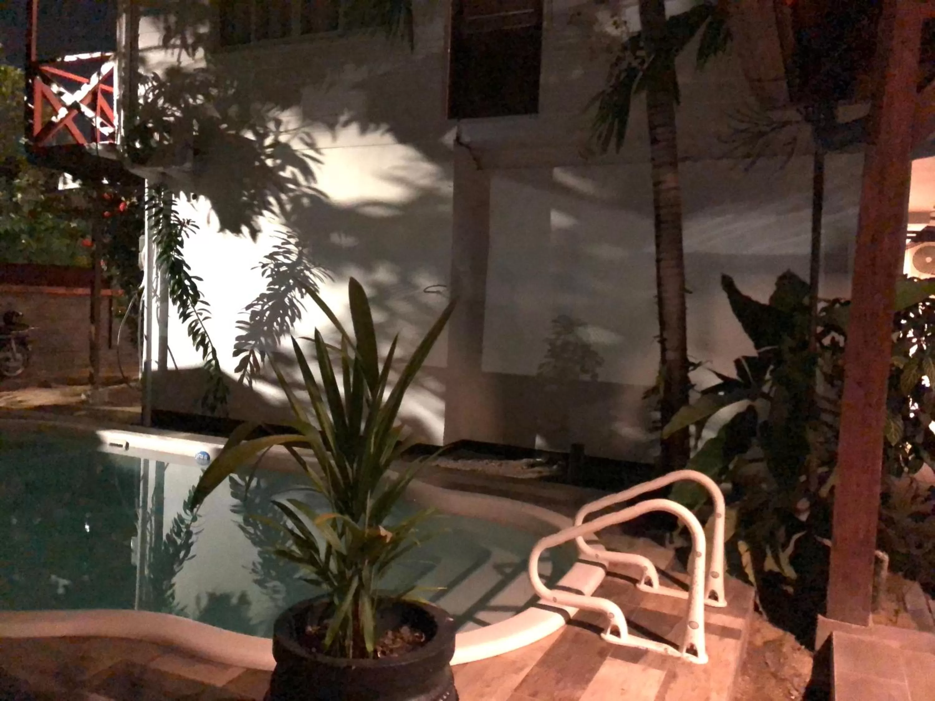 Swimming pool in Villa Famiri Boutique hotel