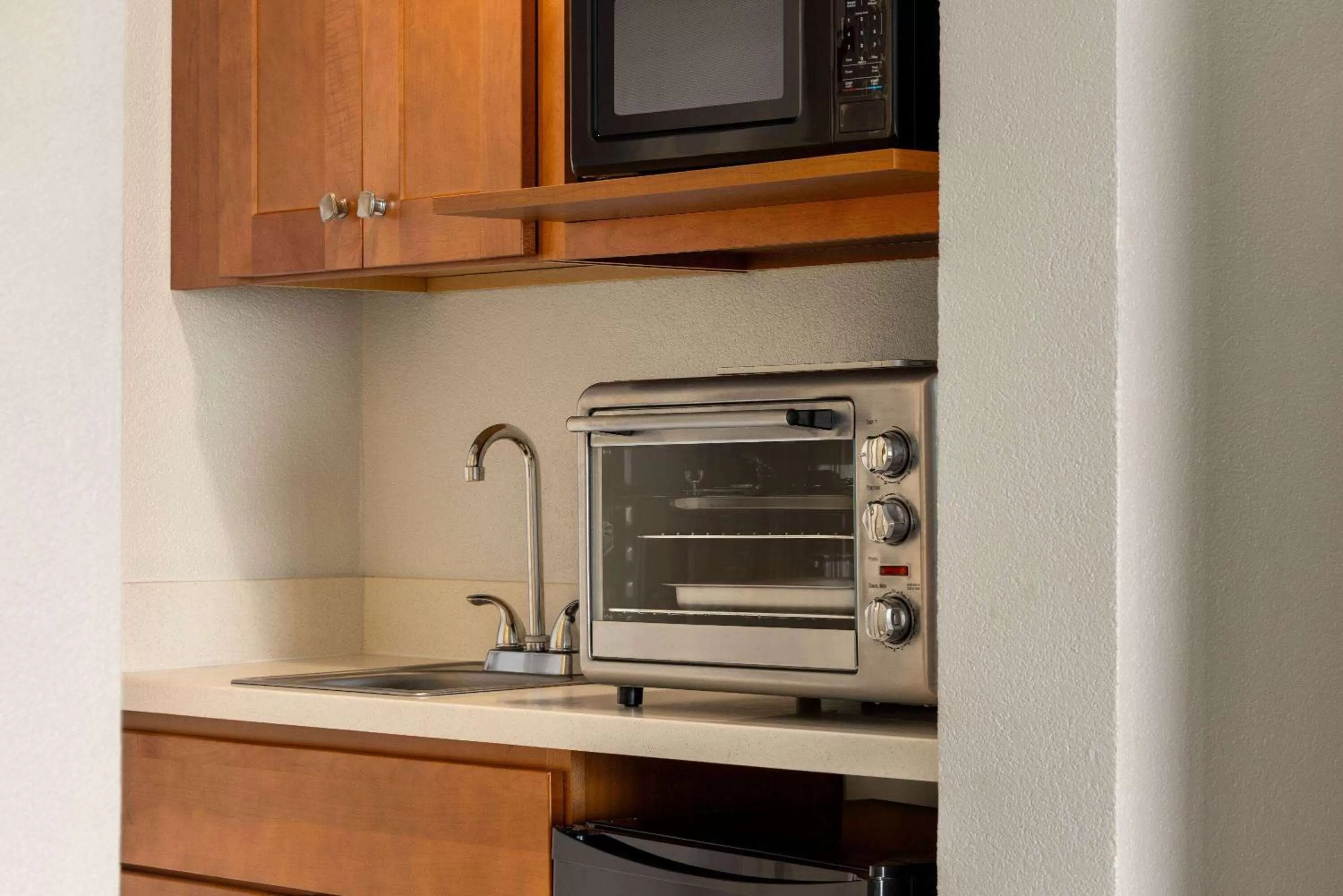 Photo of the whole room in Howard Johnson by Wyndham Ocean City Oceanfront