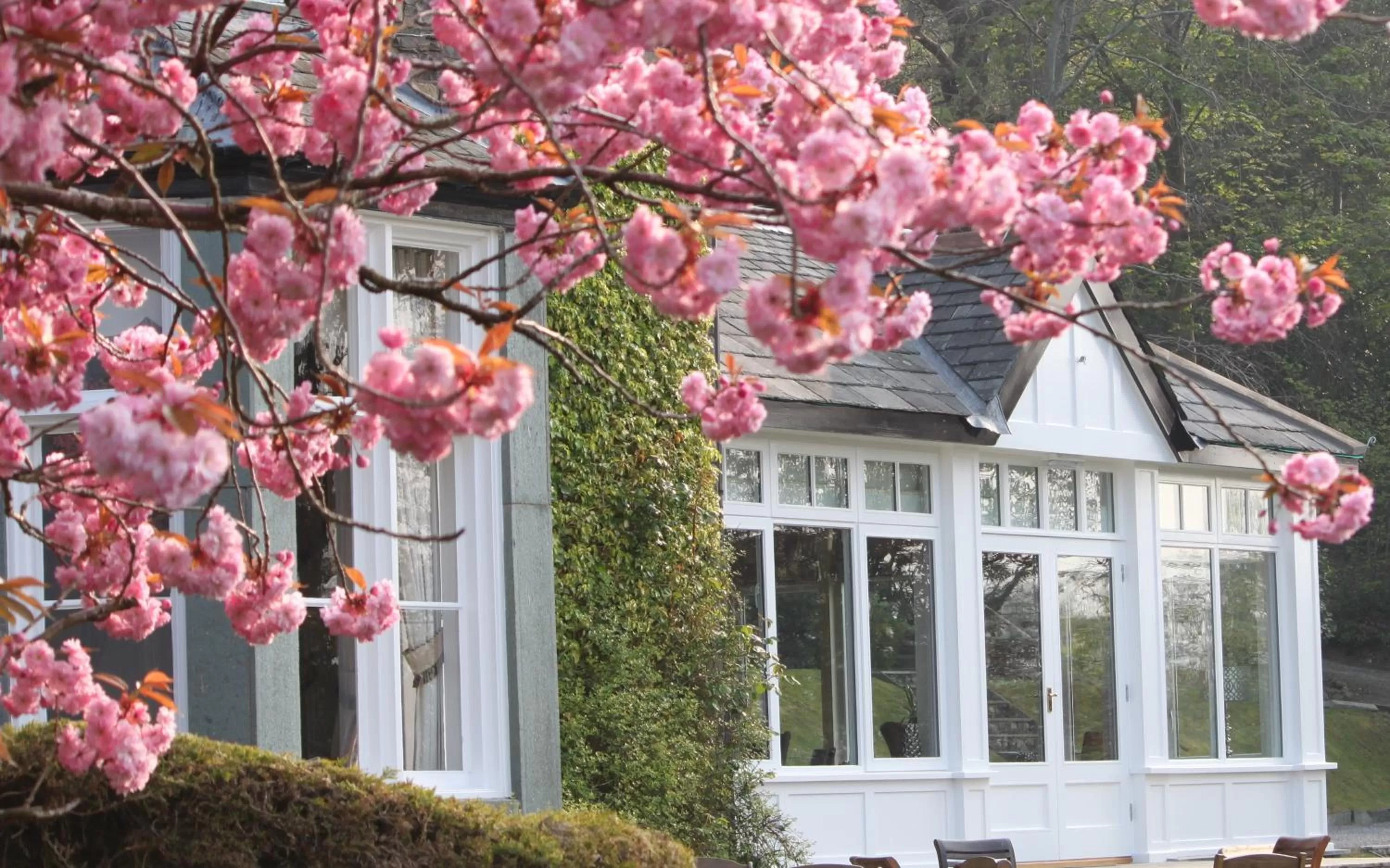 Property Building in Lyzzick Hall Hotel