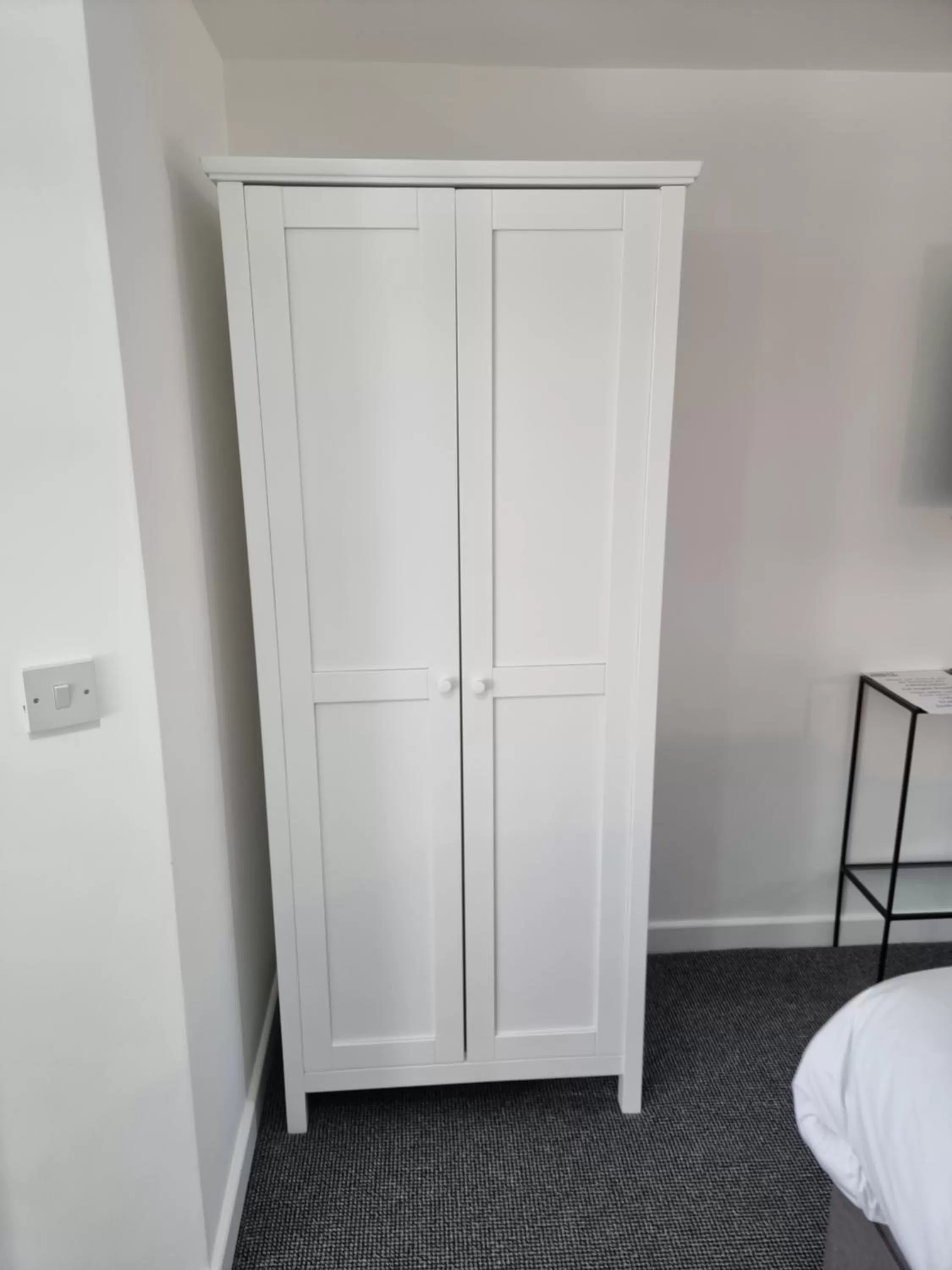 wardrobe, Bathroom in Langley House Hotel