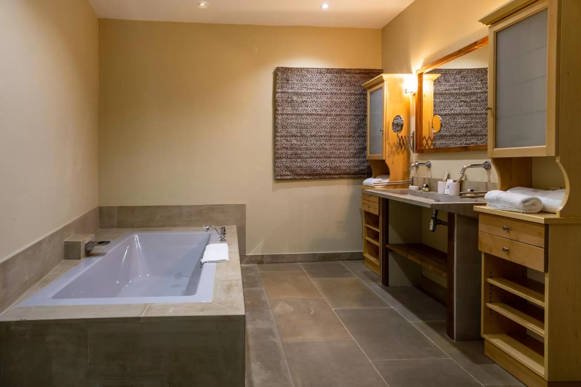 Bathroom in Le Clos Violette et Le 11 D'Aglaé - Hôtel de Charme Design de Luxe