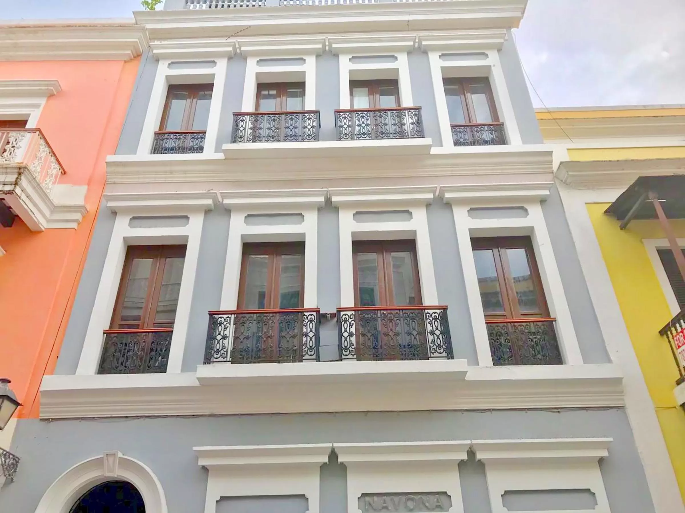 Property building in Navona Studios