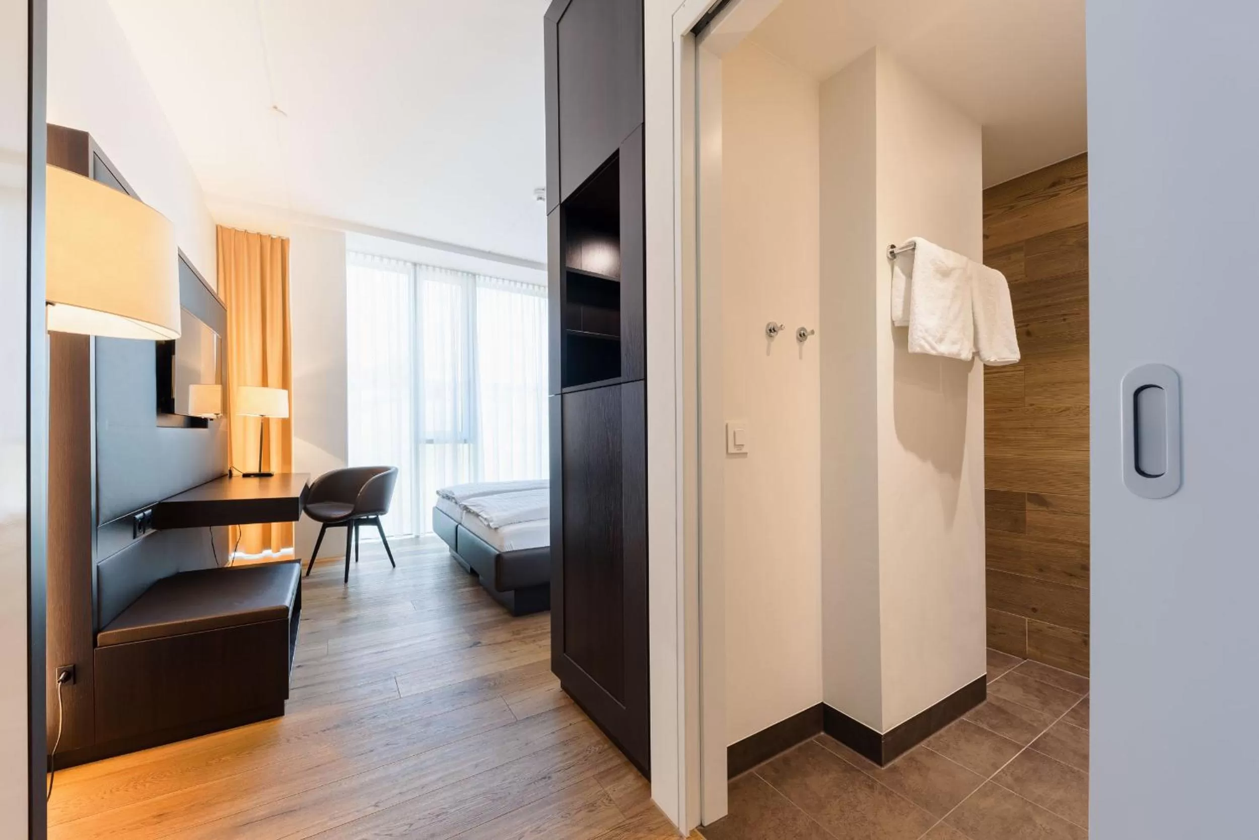 Staff, Bed in Hotel kommod