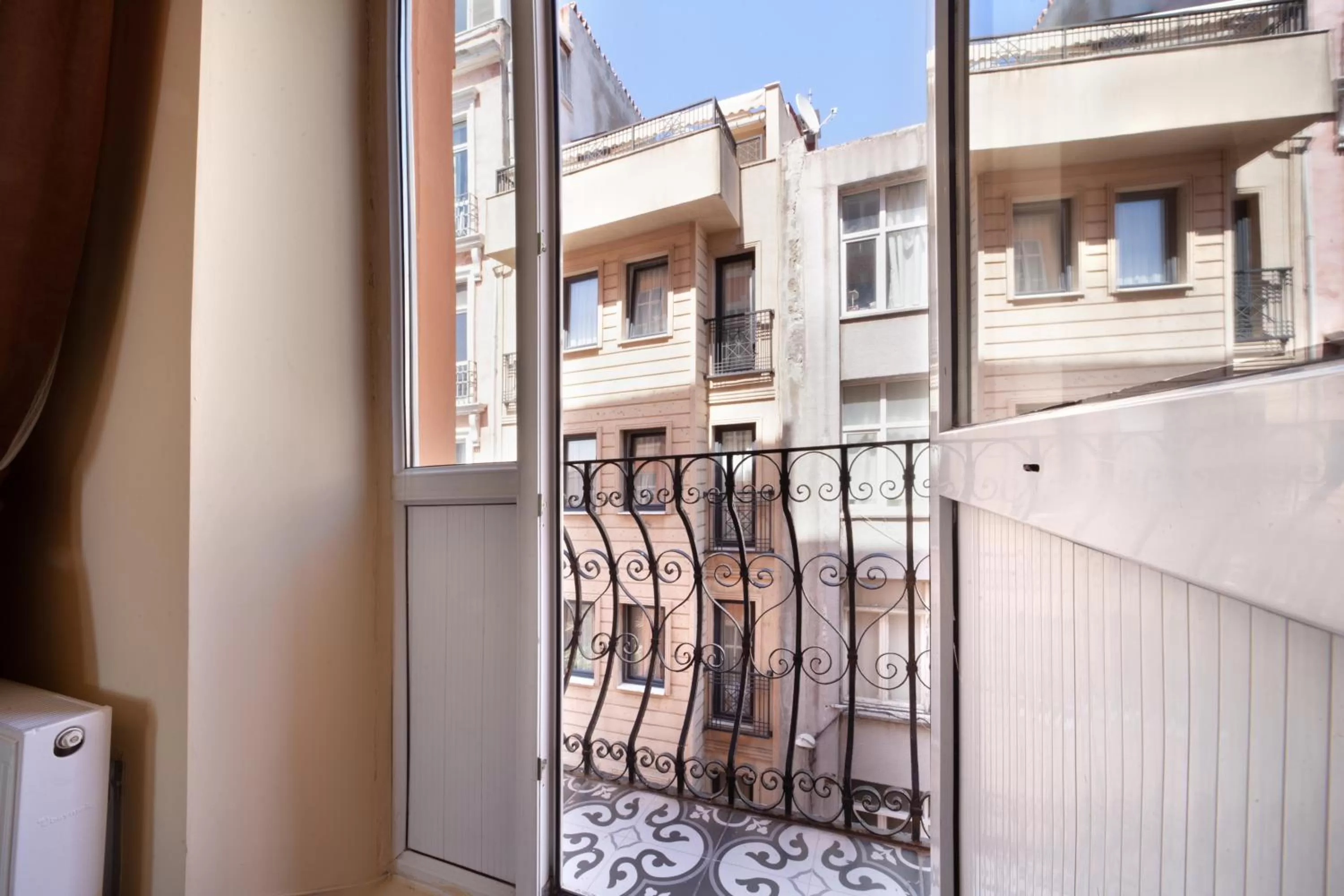 Balcony/Terrace in taxim cool