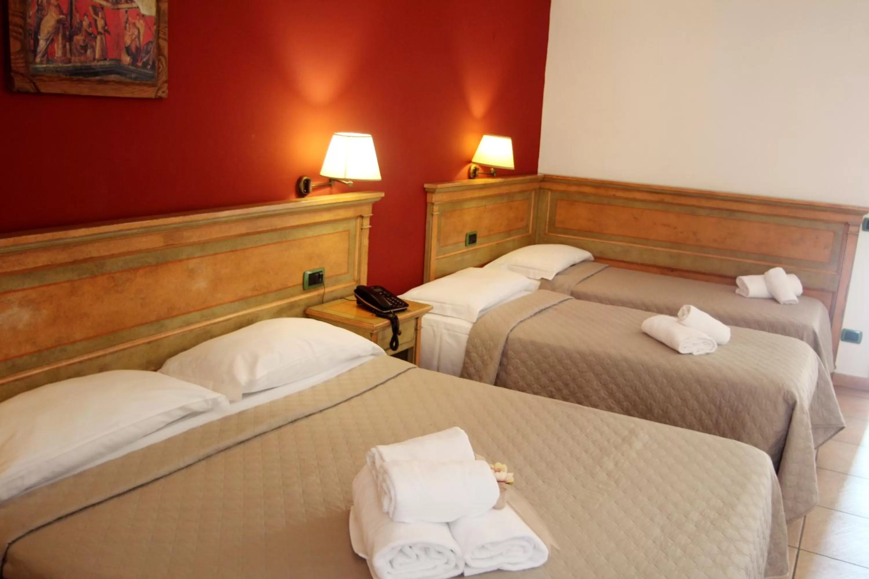 Photo of the whole room, Bed in Santa Caterina