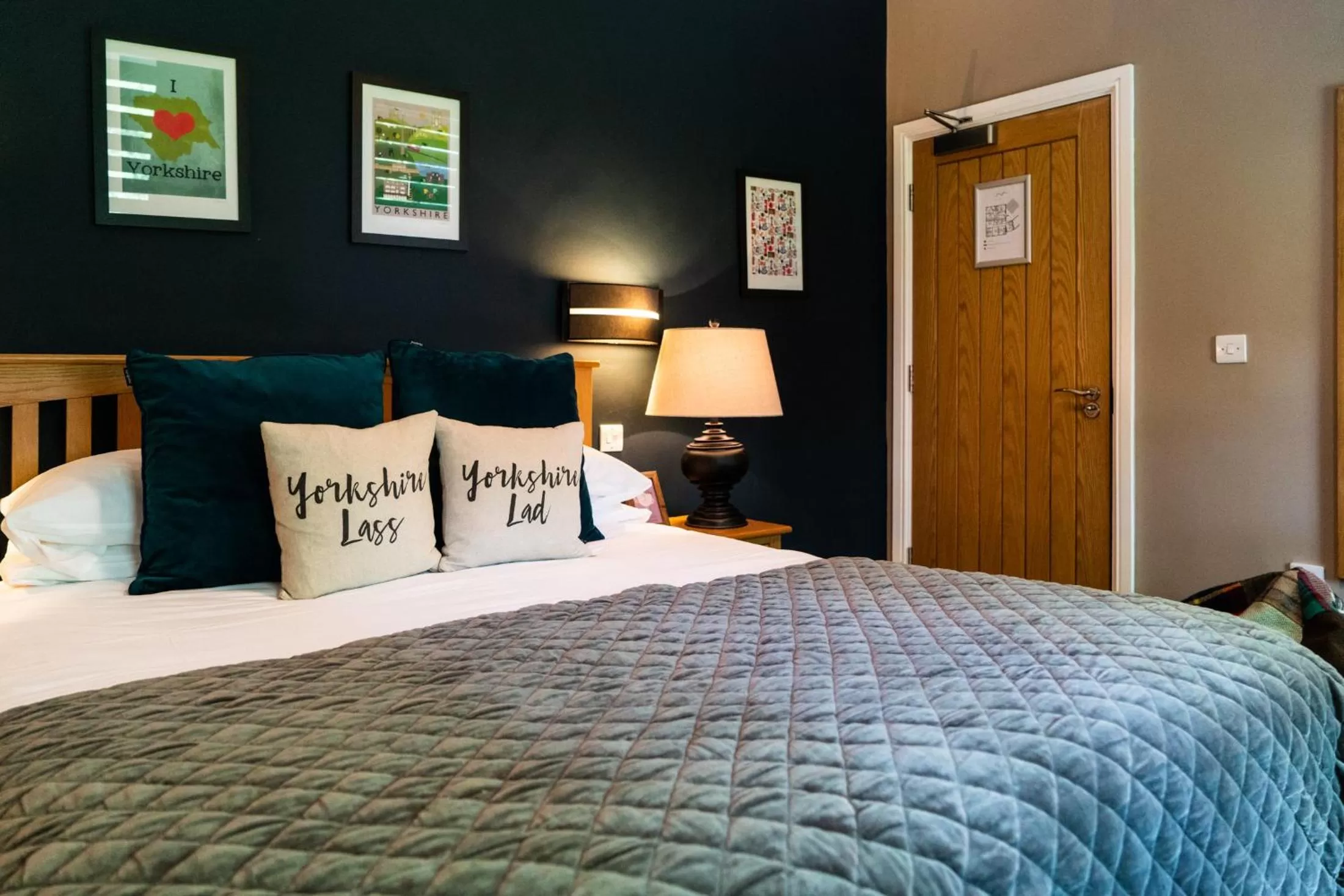 Bed in Grantham Arms