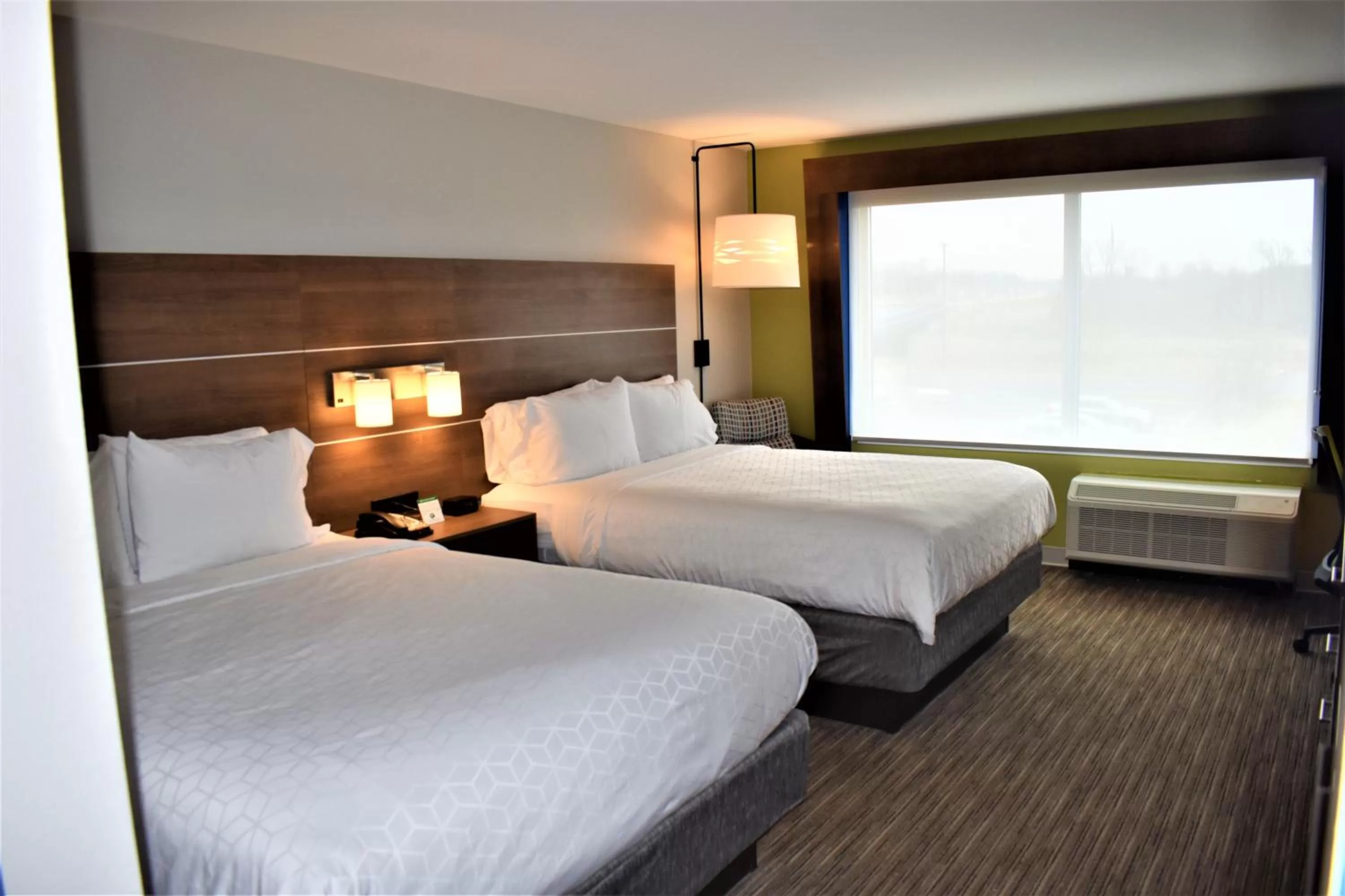 Photo of the whole room, Bed in Holiday Inn Express & Suites - Gettysburg by IHG