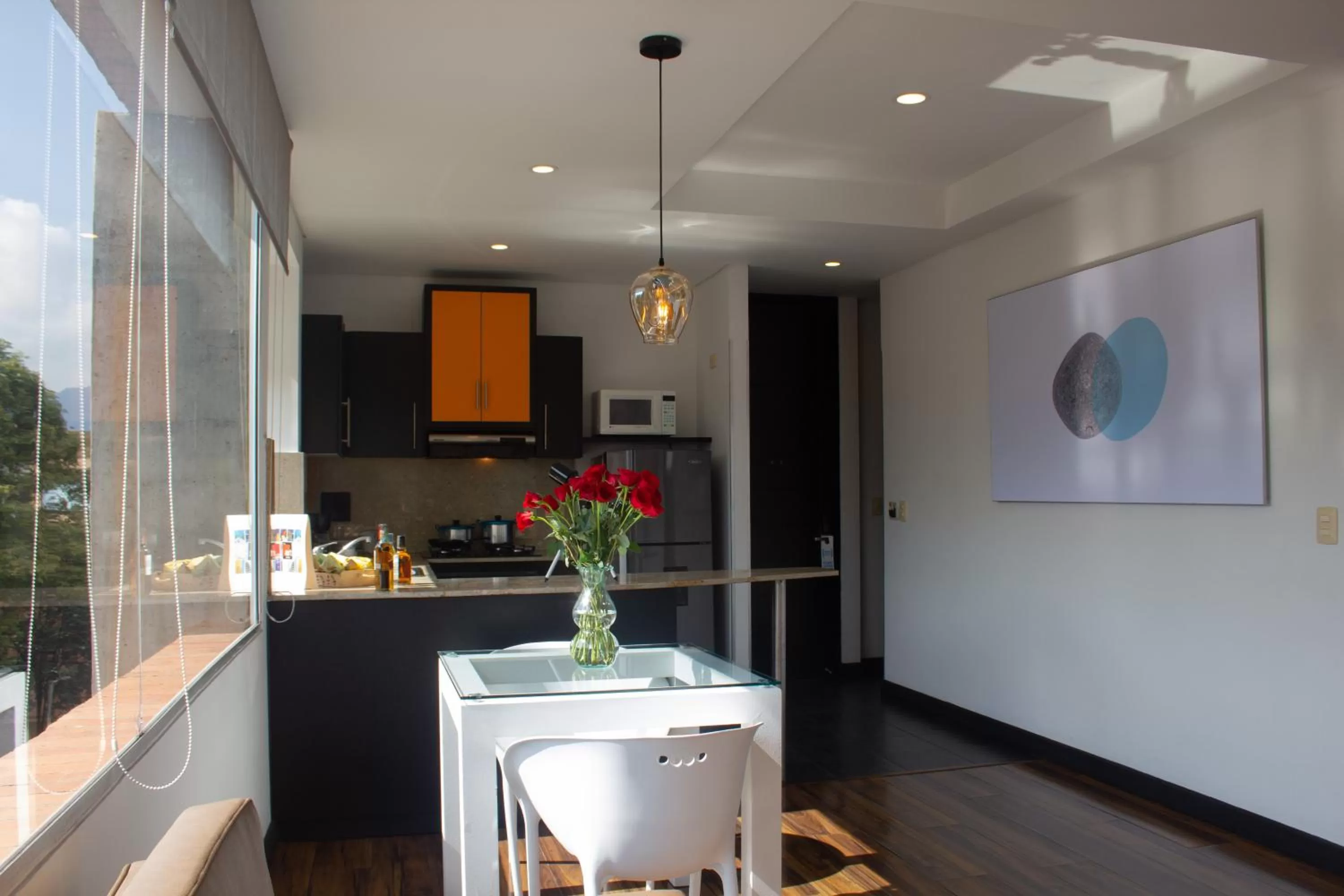 Kitchen or kitchenette in Hotel 104 Art Suites