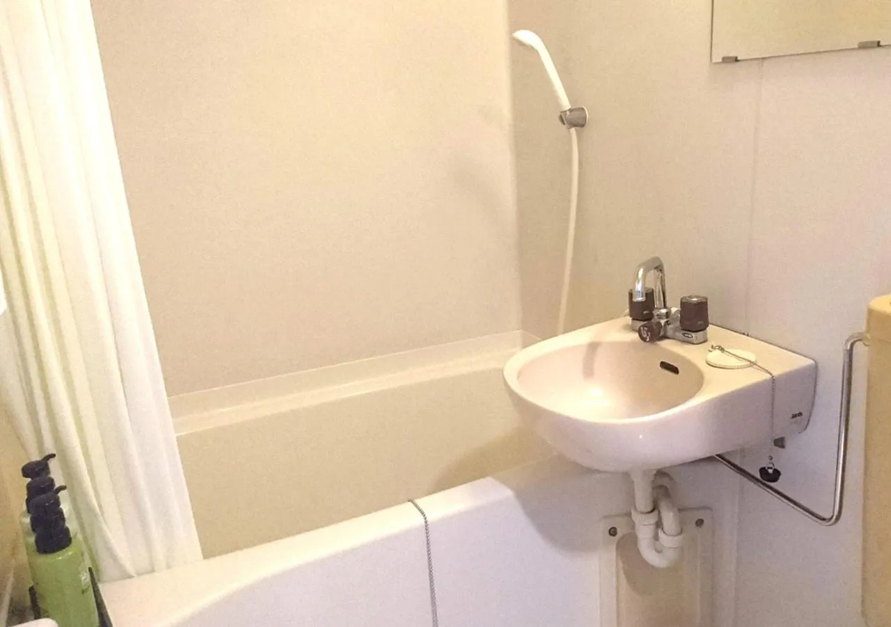 Japanese-Style Twin Room in Royal Inn Shin-Yamaguchi Ekimae