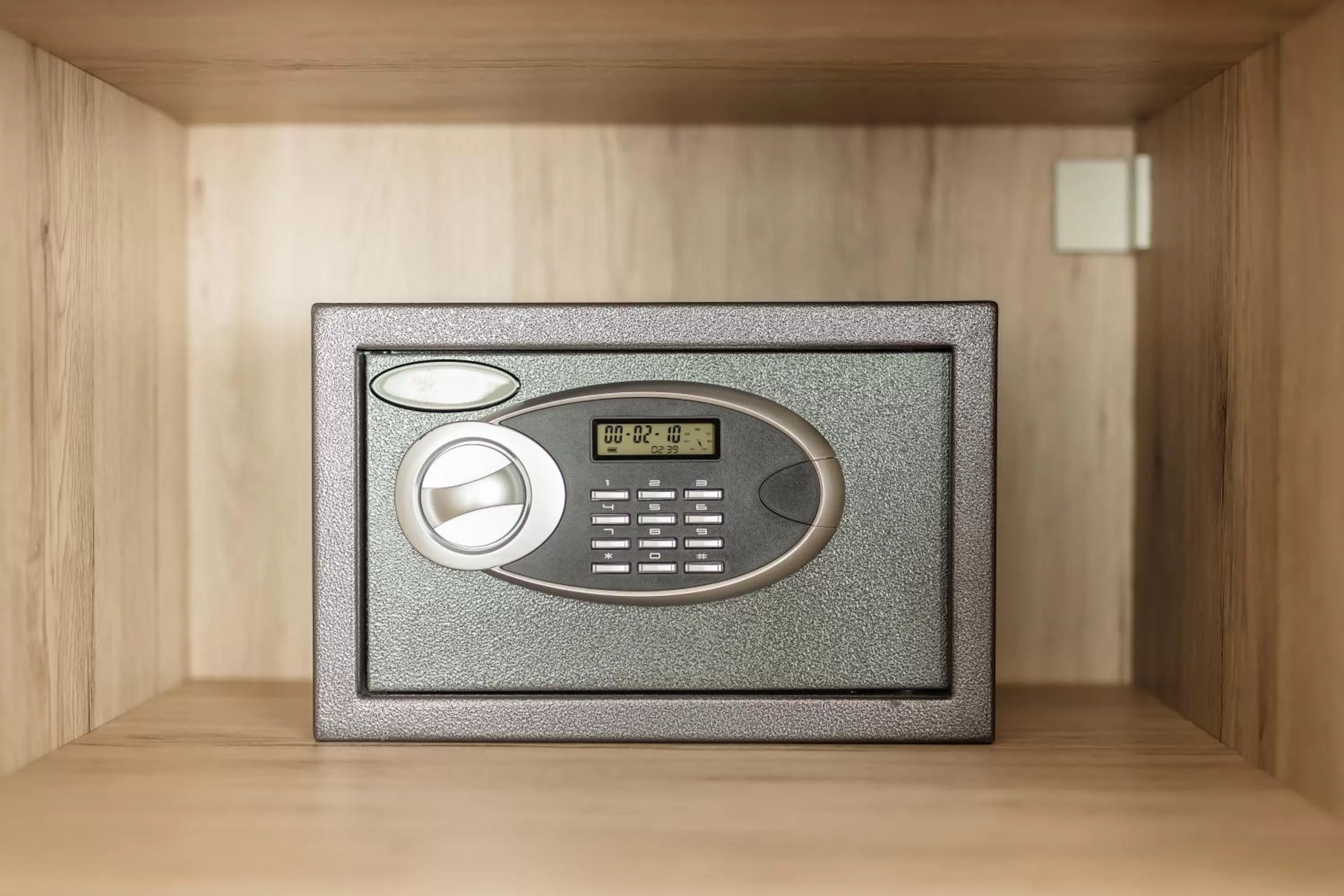 Staff in Hotel Smart Liv'in