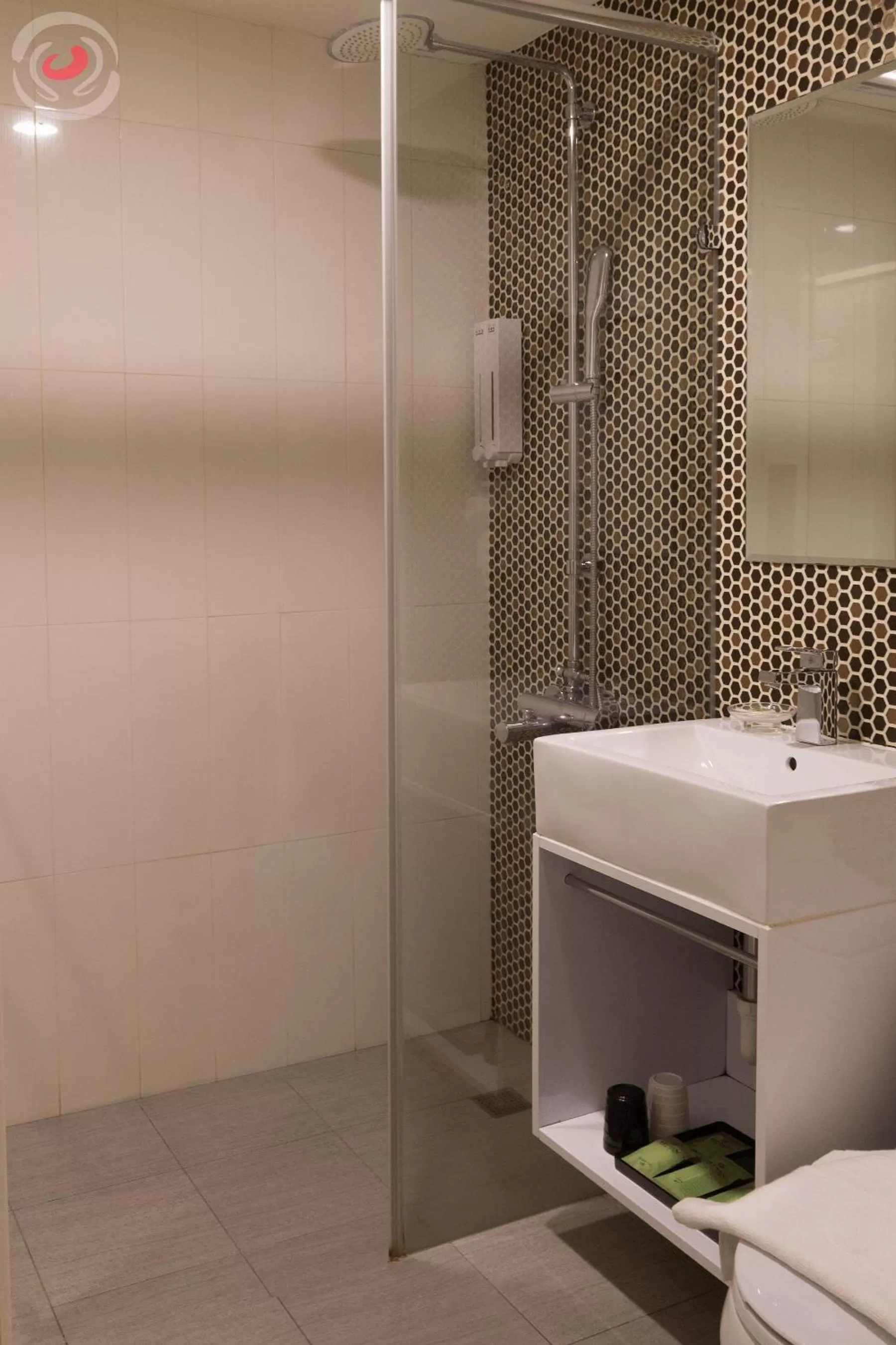 Standard Twin Room in Hotel Puri Taipei Station Branch