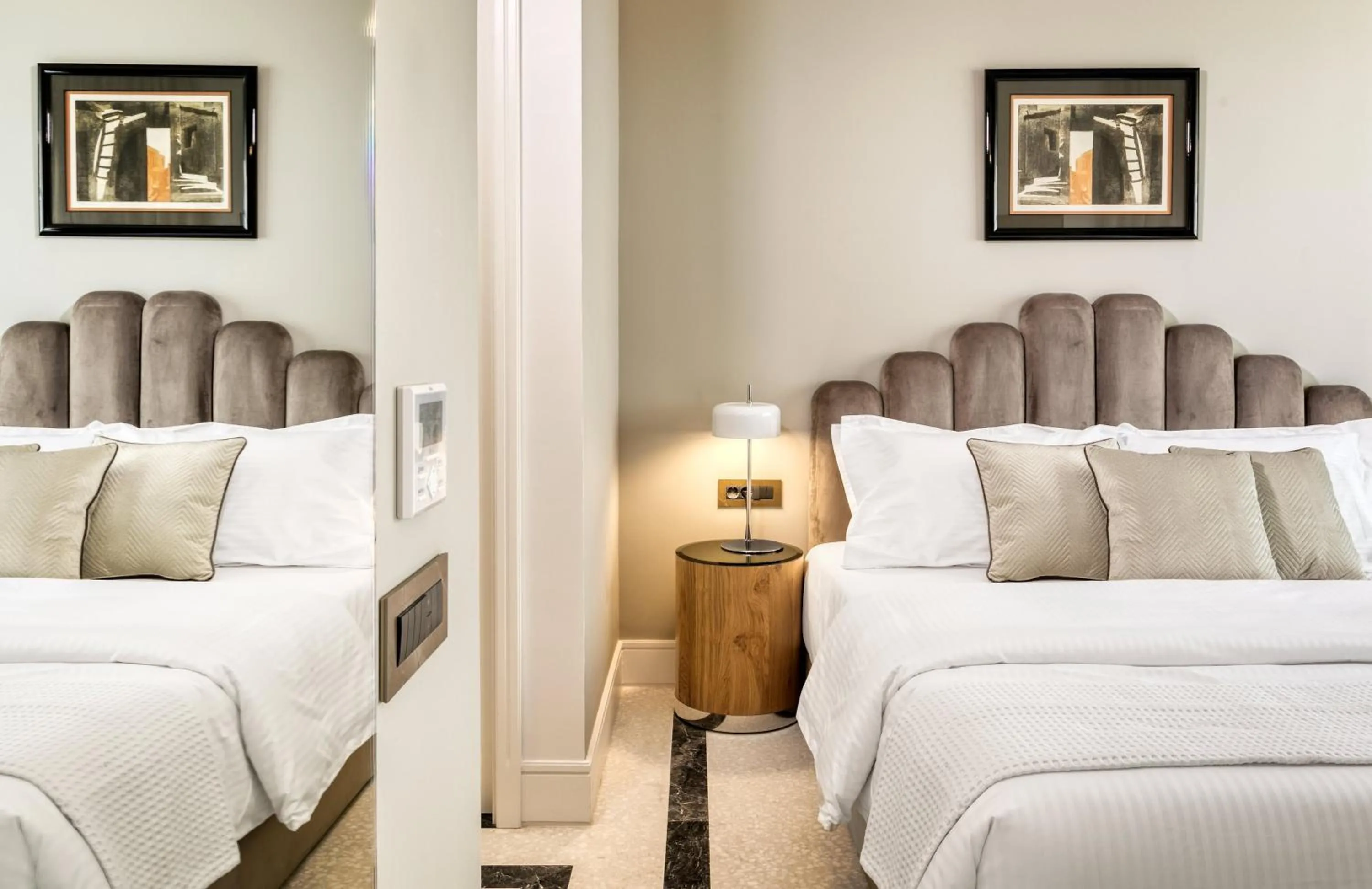 Bedroom, Bed in Athenian Foss