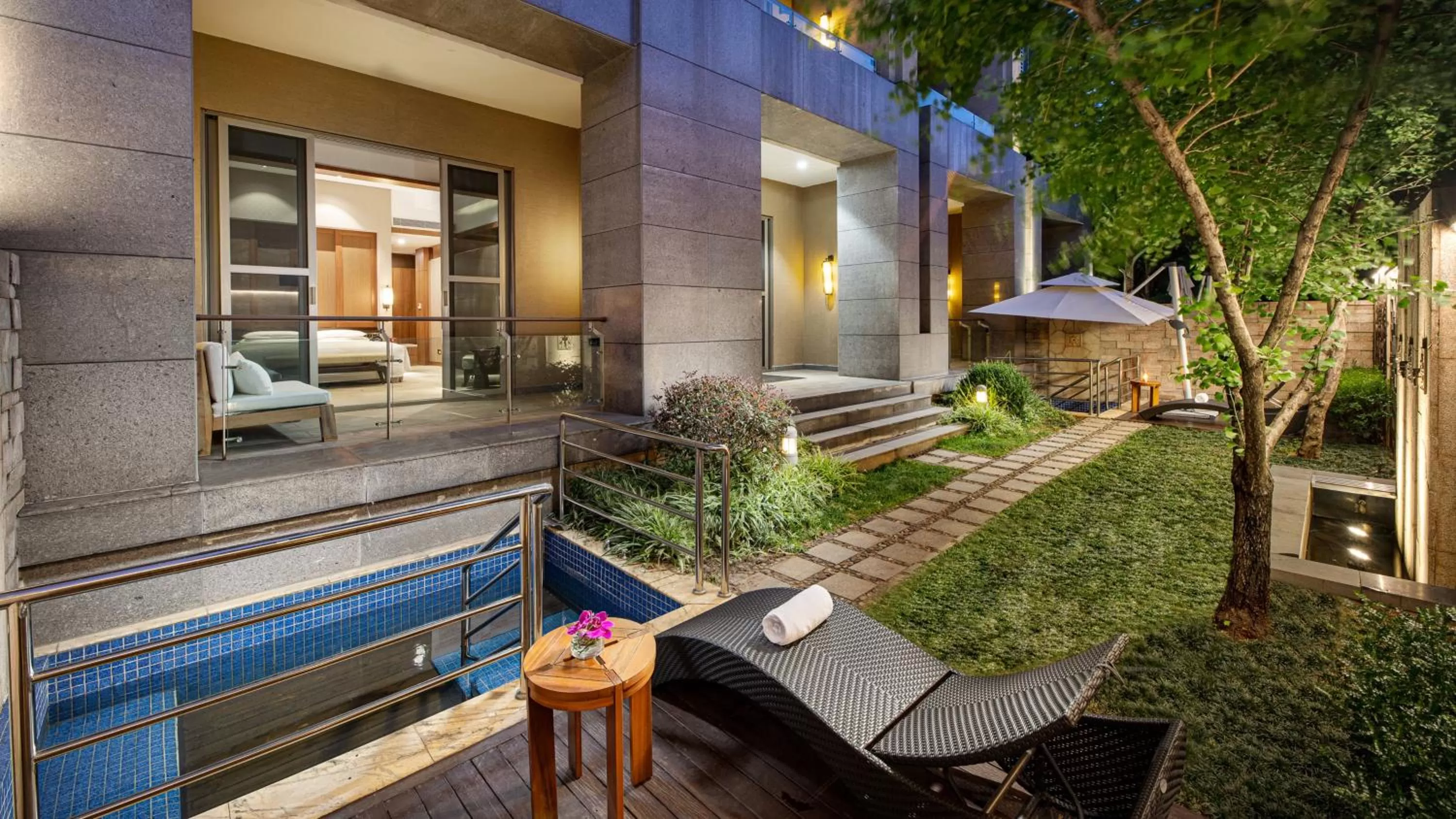 Photo of the whole room in InterContinental Kunming by IHG