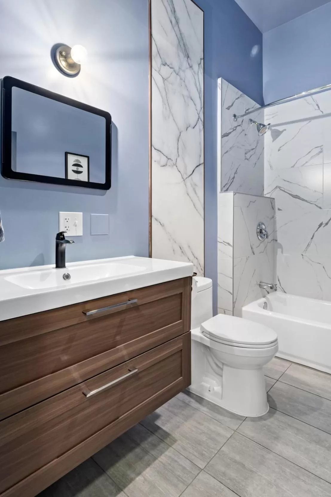 Shower in The Wesley Walla Walla