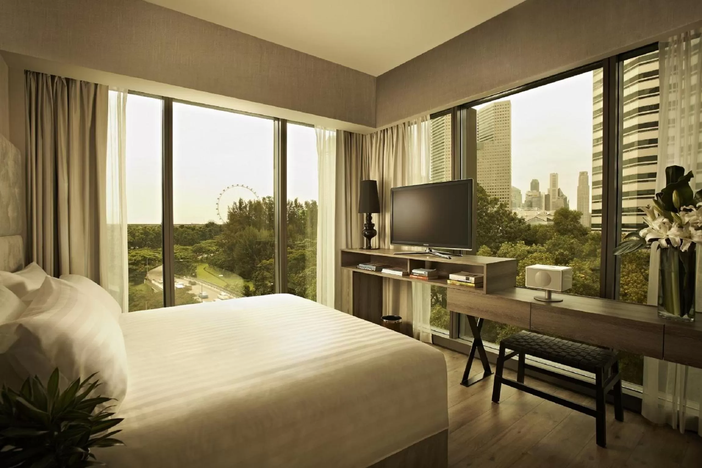 Bedroom, Bed in Pan Pacific Serviced Suites Beach Road, Singapore