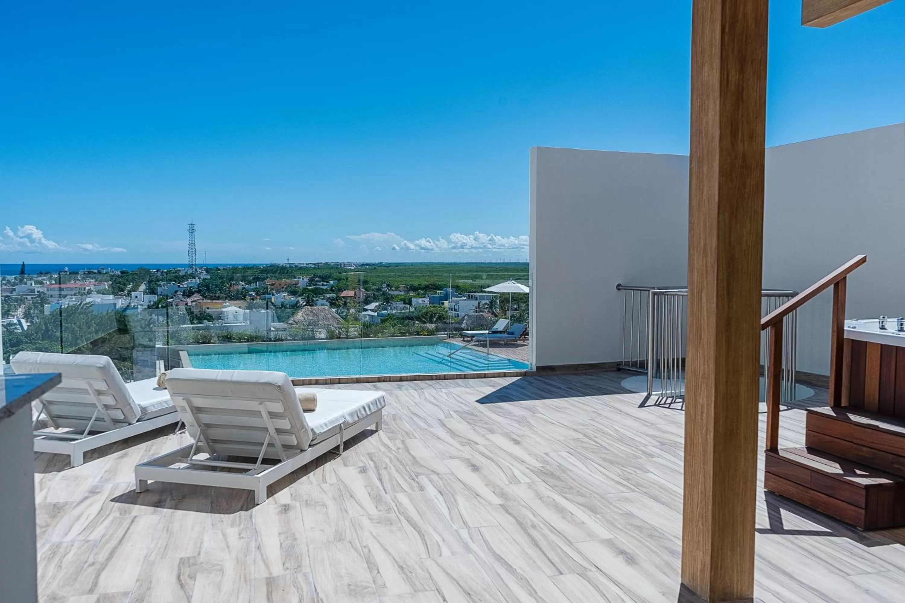 Balcony/Terrace in The Fives Oceanfront