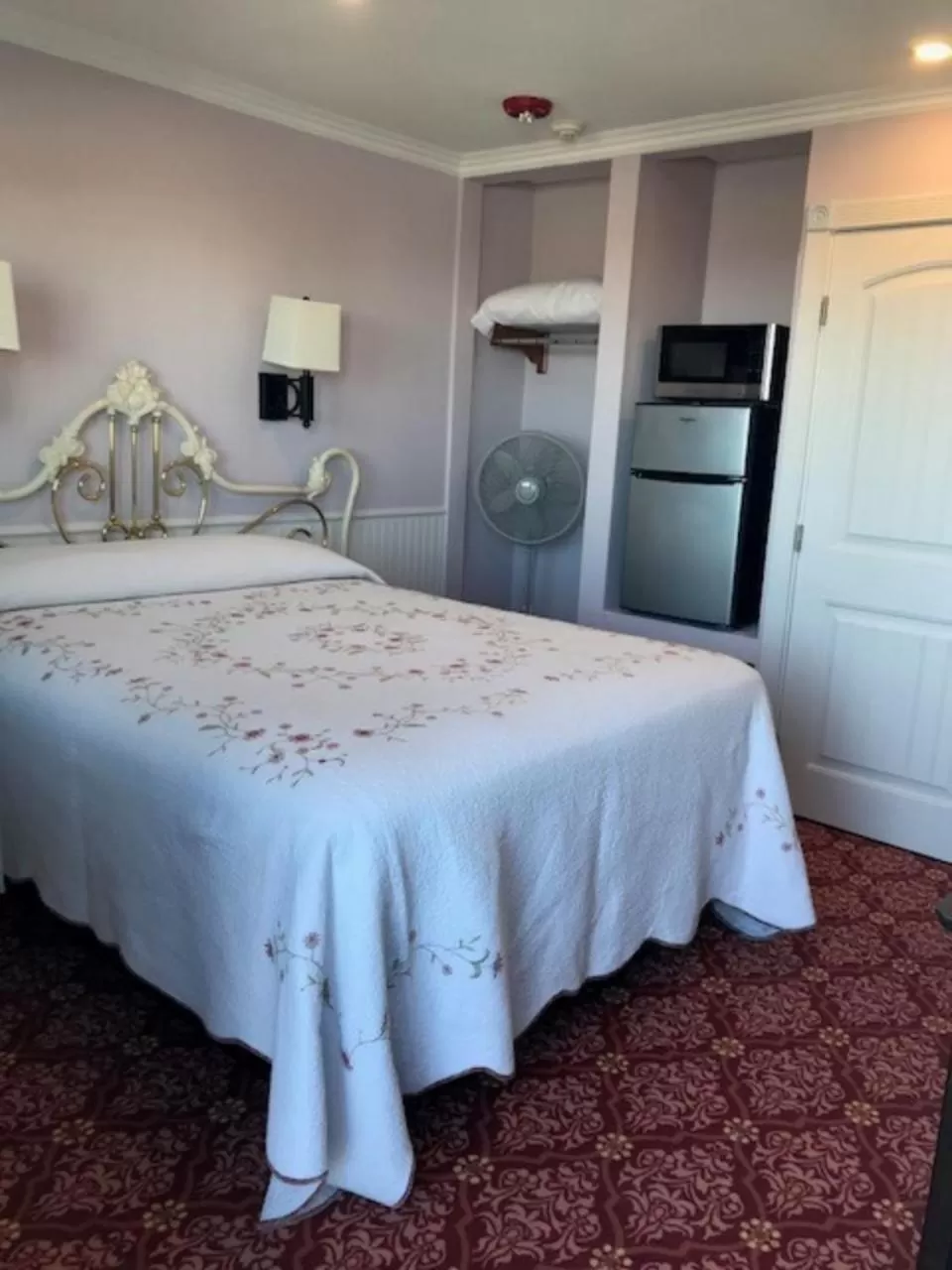 Bedroom, Bed in Sugarloaf Mountain Motel