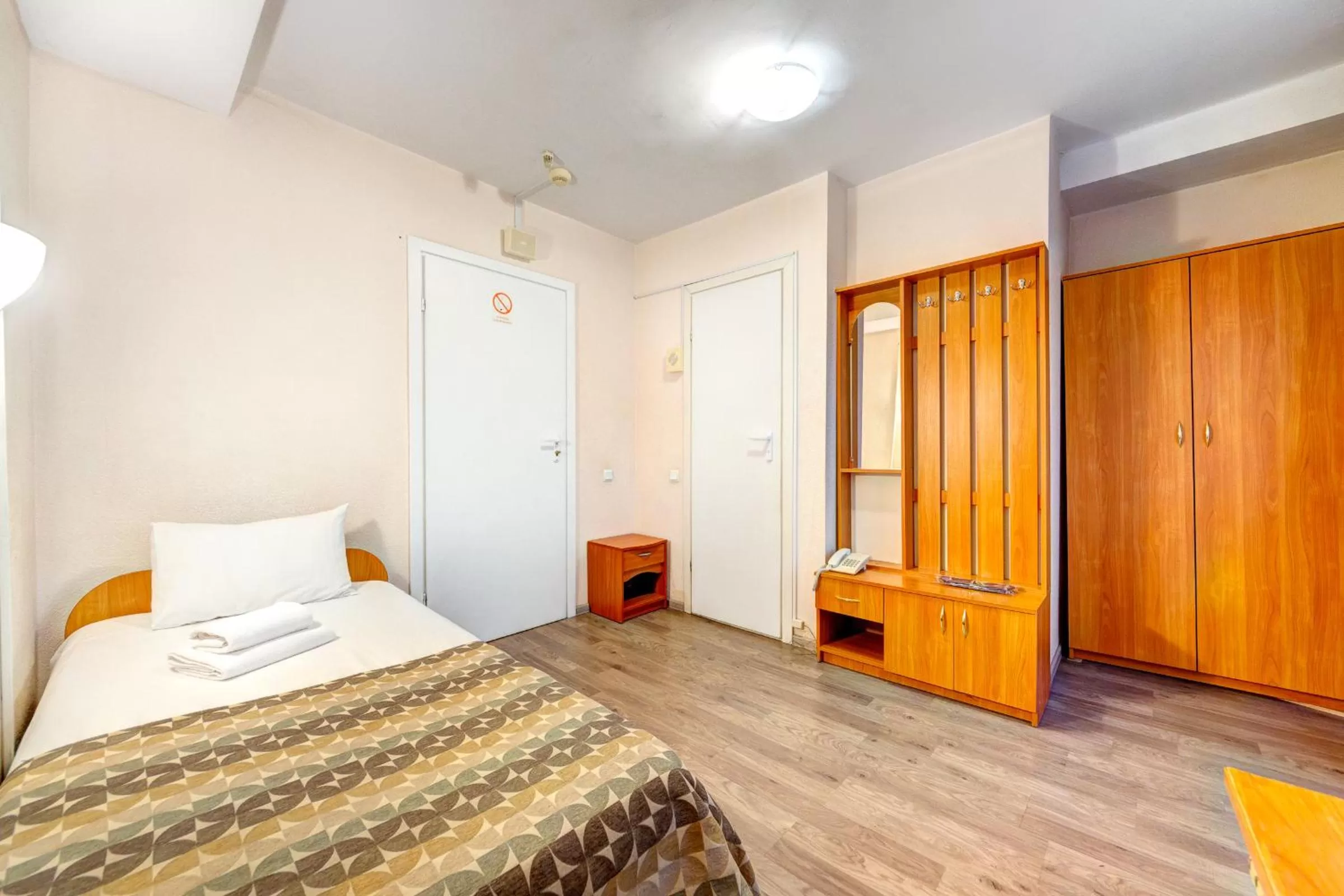 Photo of the whole room, Bed in Holosiyvsky Hotel