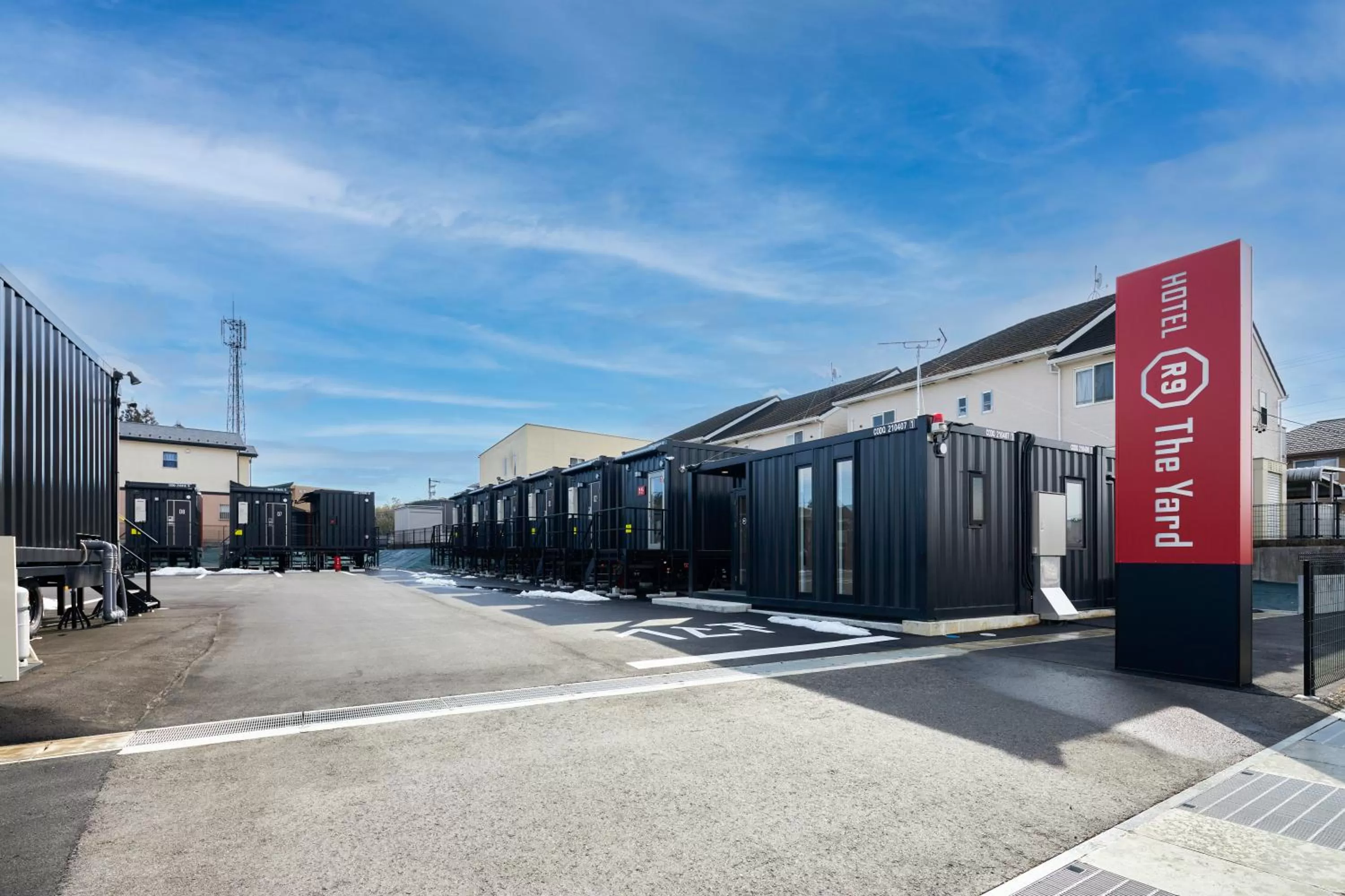 Facade/entrance in HOTEL R9 The Yard Inabe