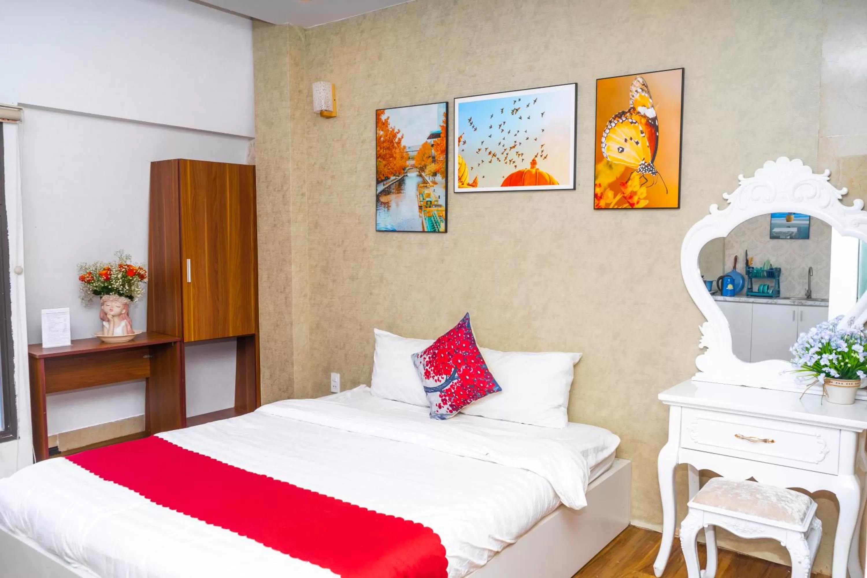 Photo of the whole room, Bed in Ngàn Phố Studio & Love Hotel