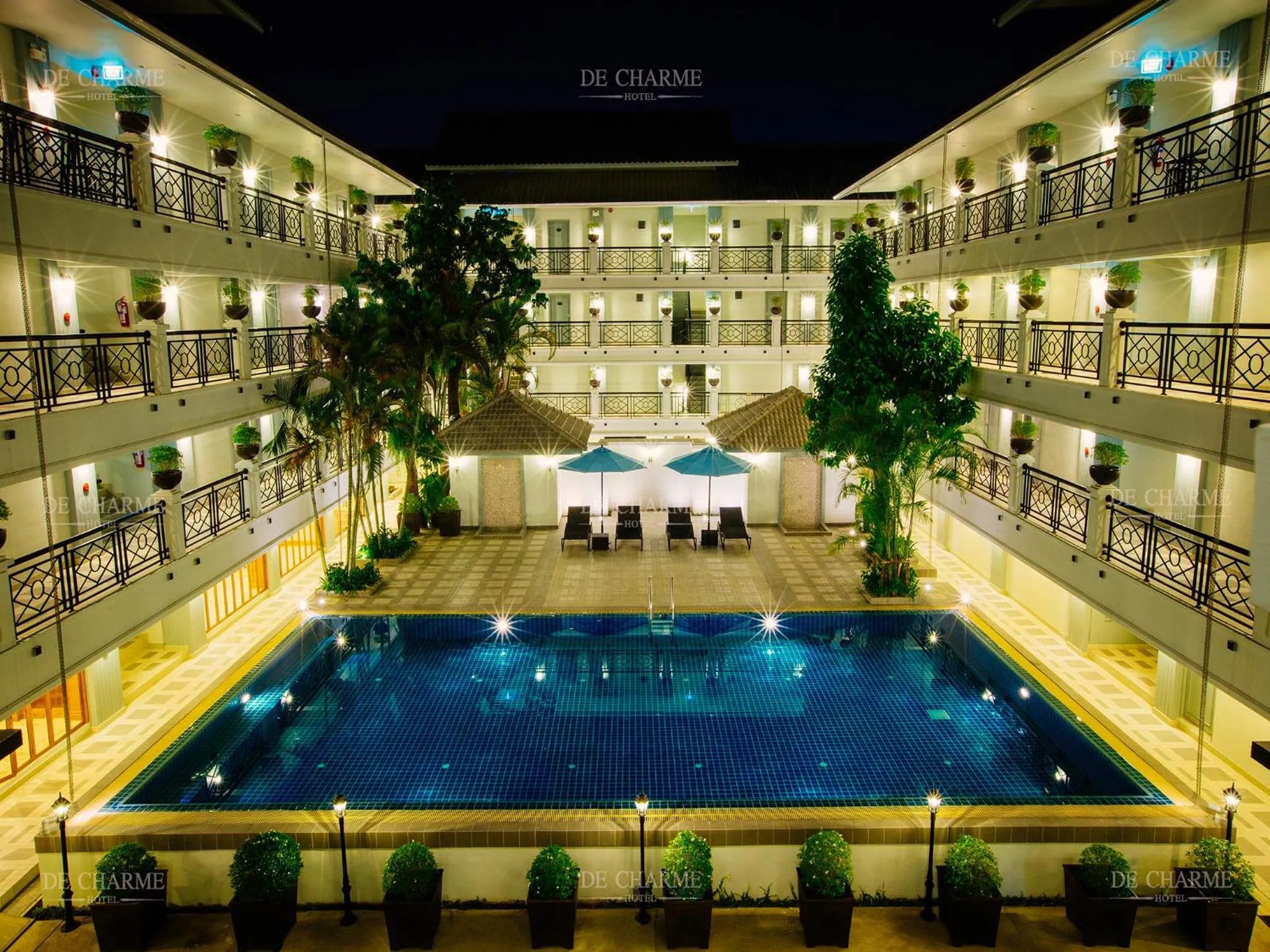 Swimming pool in Decharme Hotel