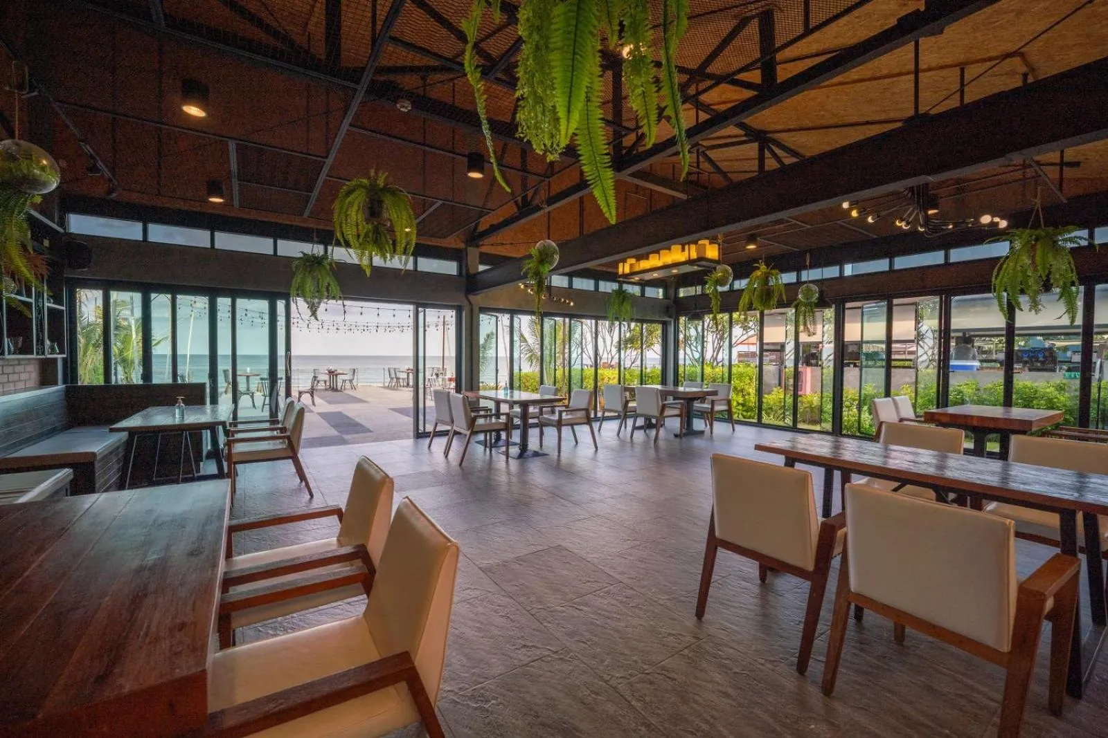 Restaurant/places to eat in Coral Tree Villa Huahin