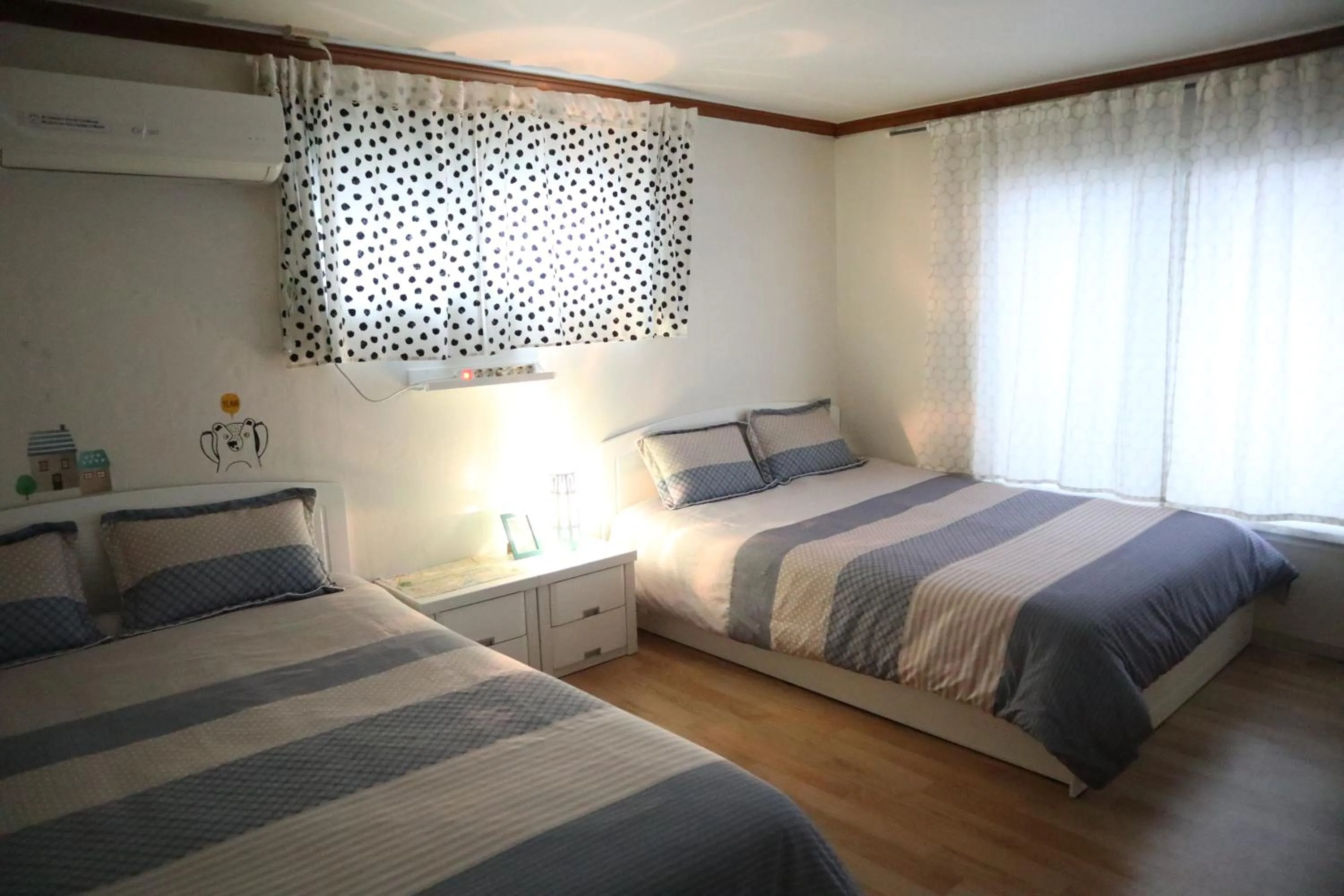 Photo of the whole room, Bed in Jeong House