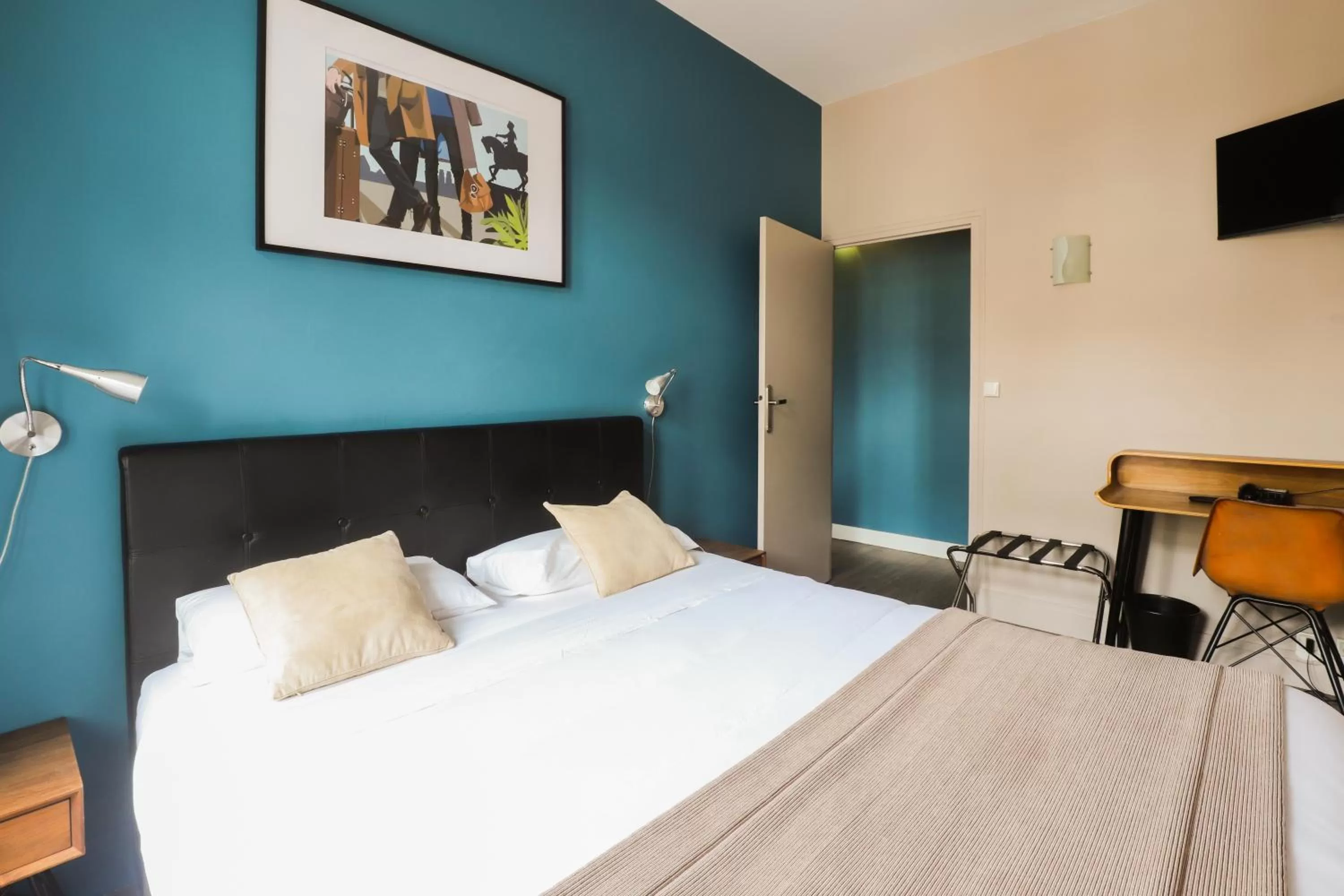 Bedroom, Bed in Hotel Des Cedres