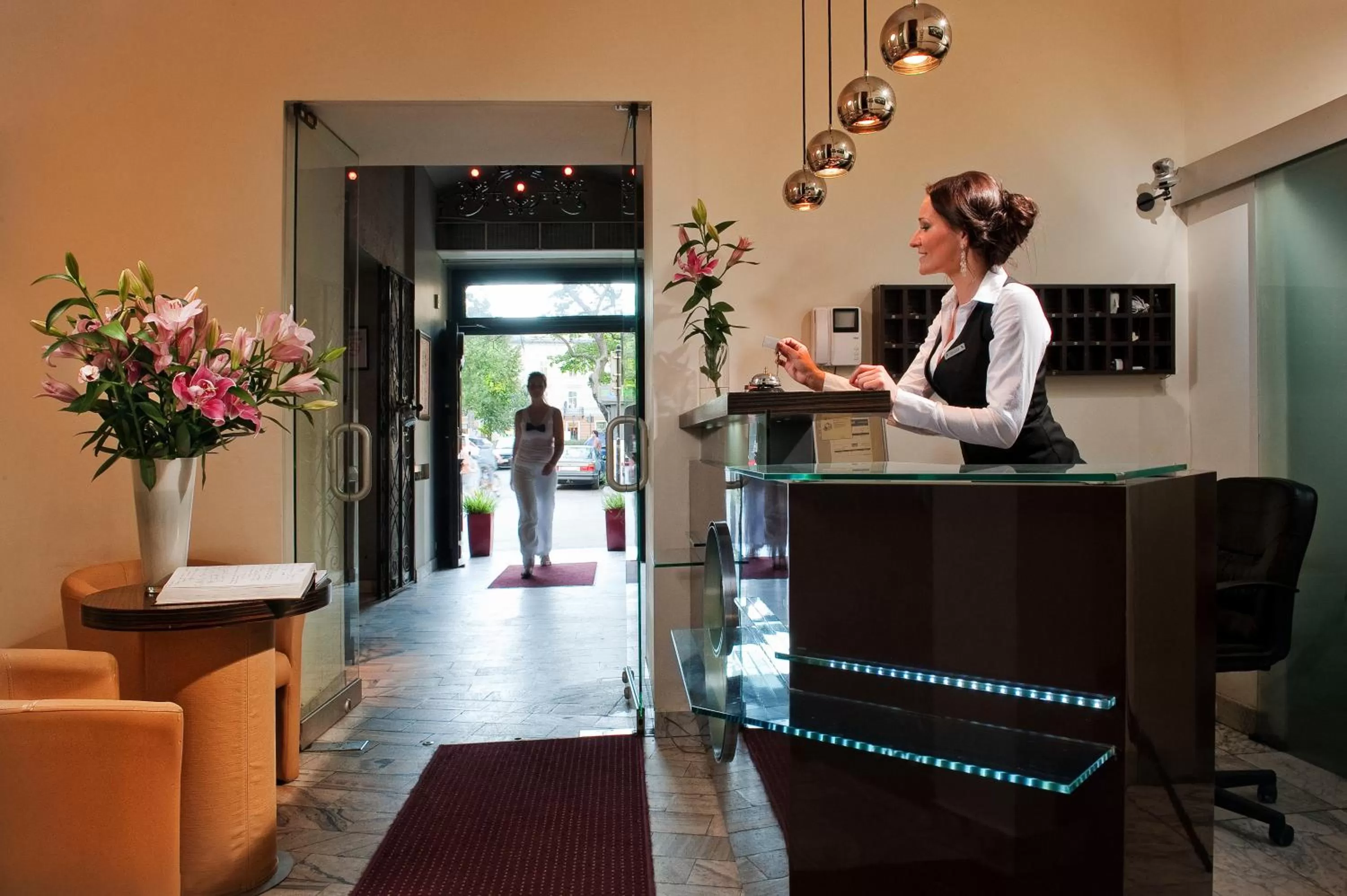 Staff in Spatz Aparthotel