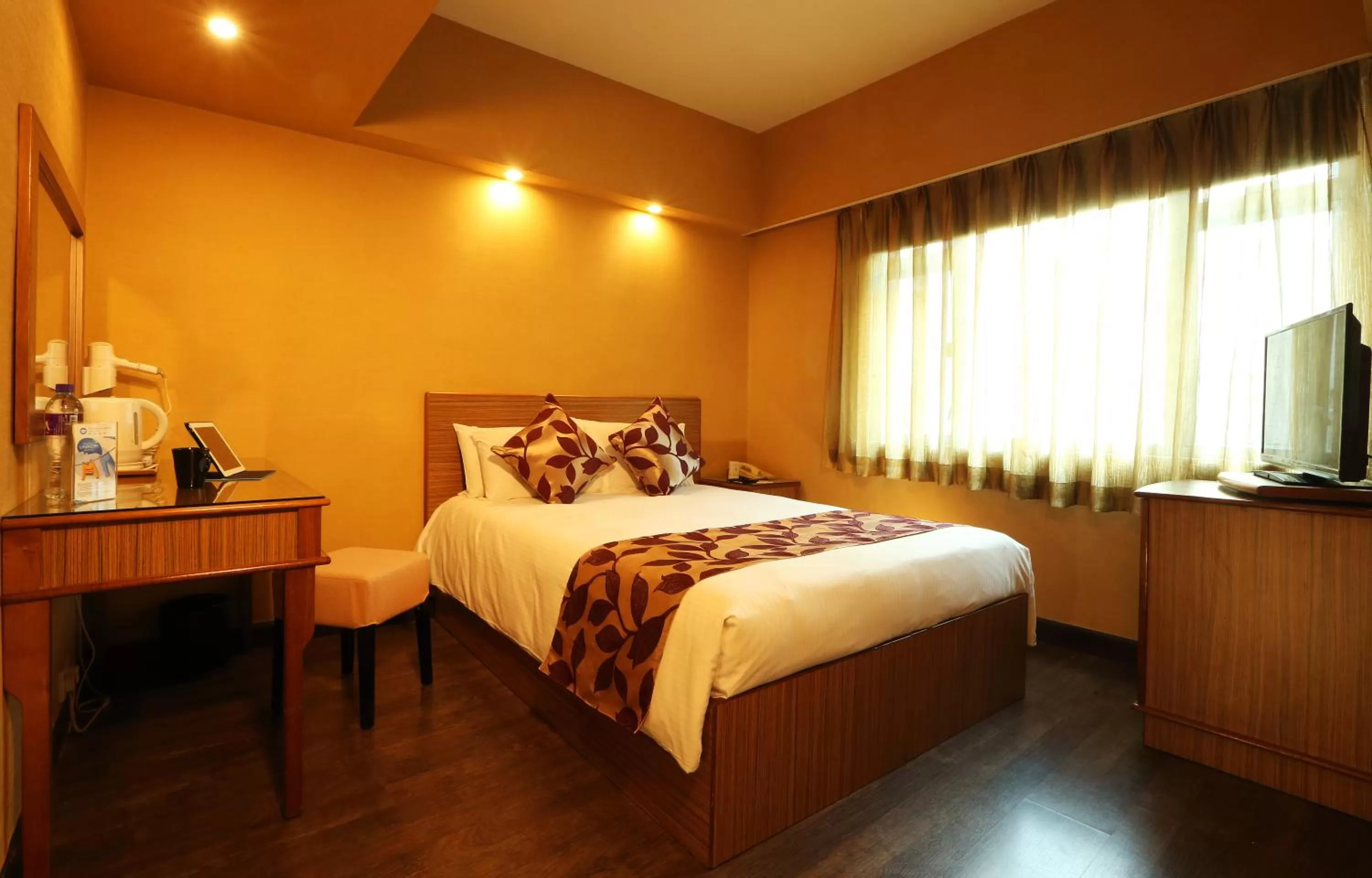 Day, Bed in The Imperial Hotel