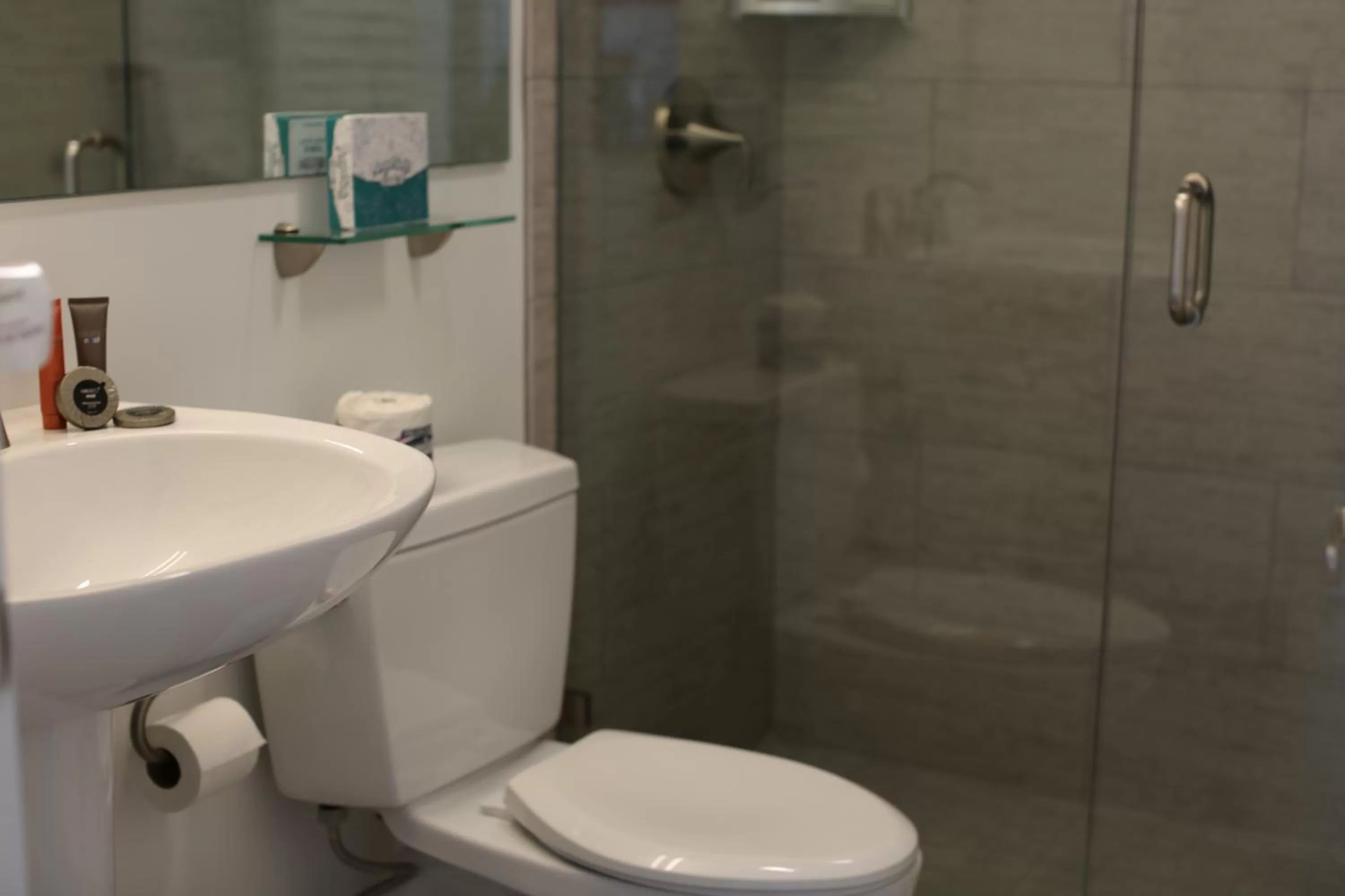 Bathroom in Gilbert's Resort