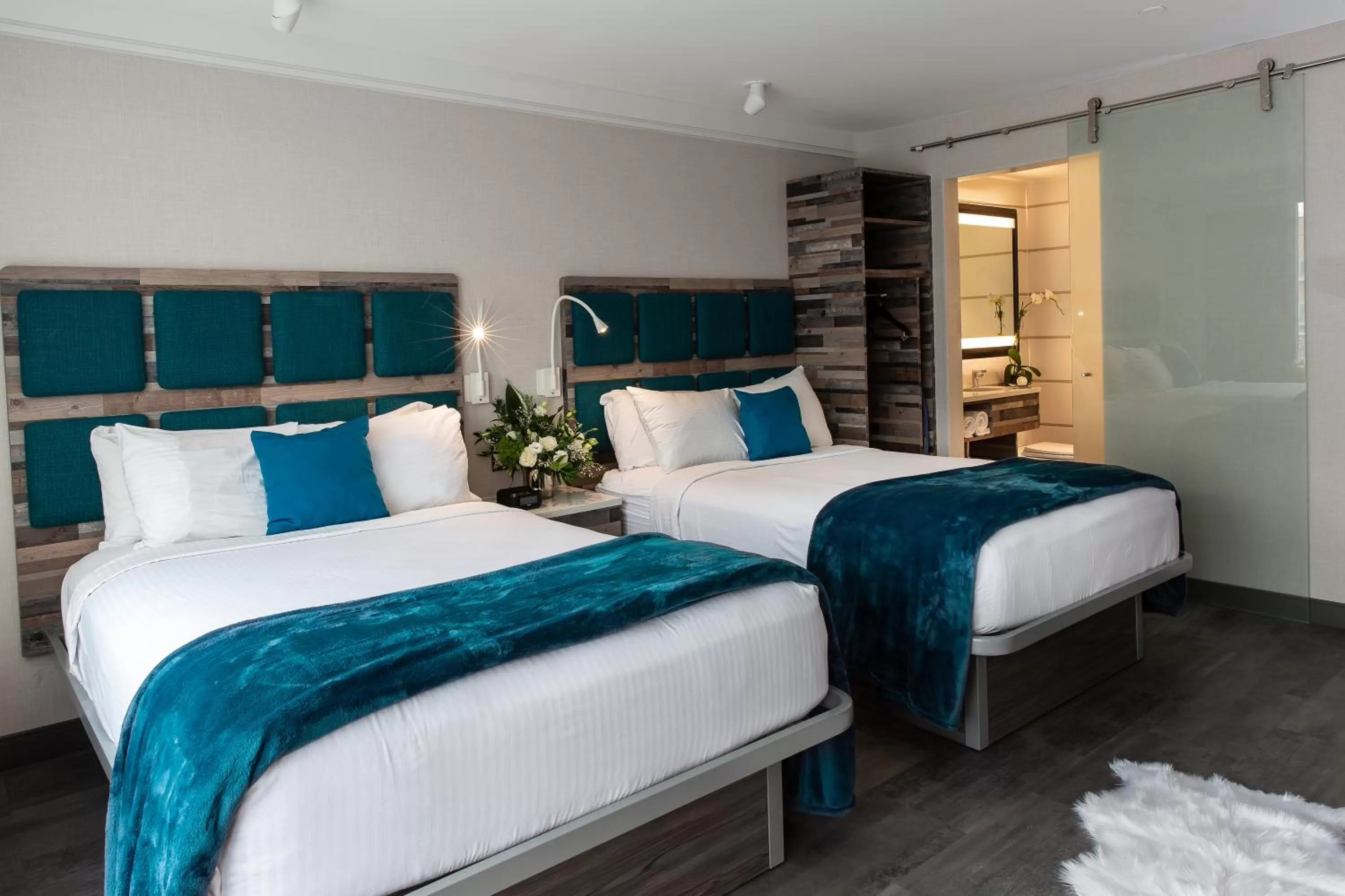 Bedroom, Bed in Hotel Le Bleu