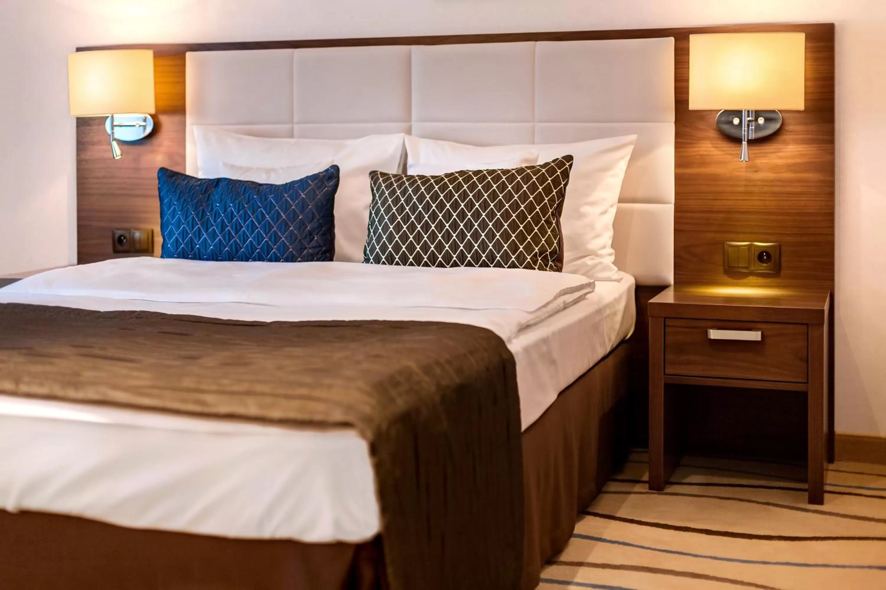 Bed in Słoneczny Zdrój Medical Spa & Wellness