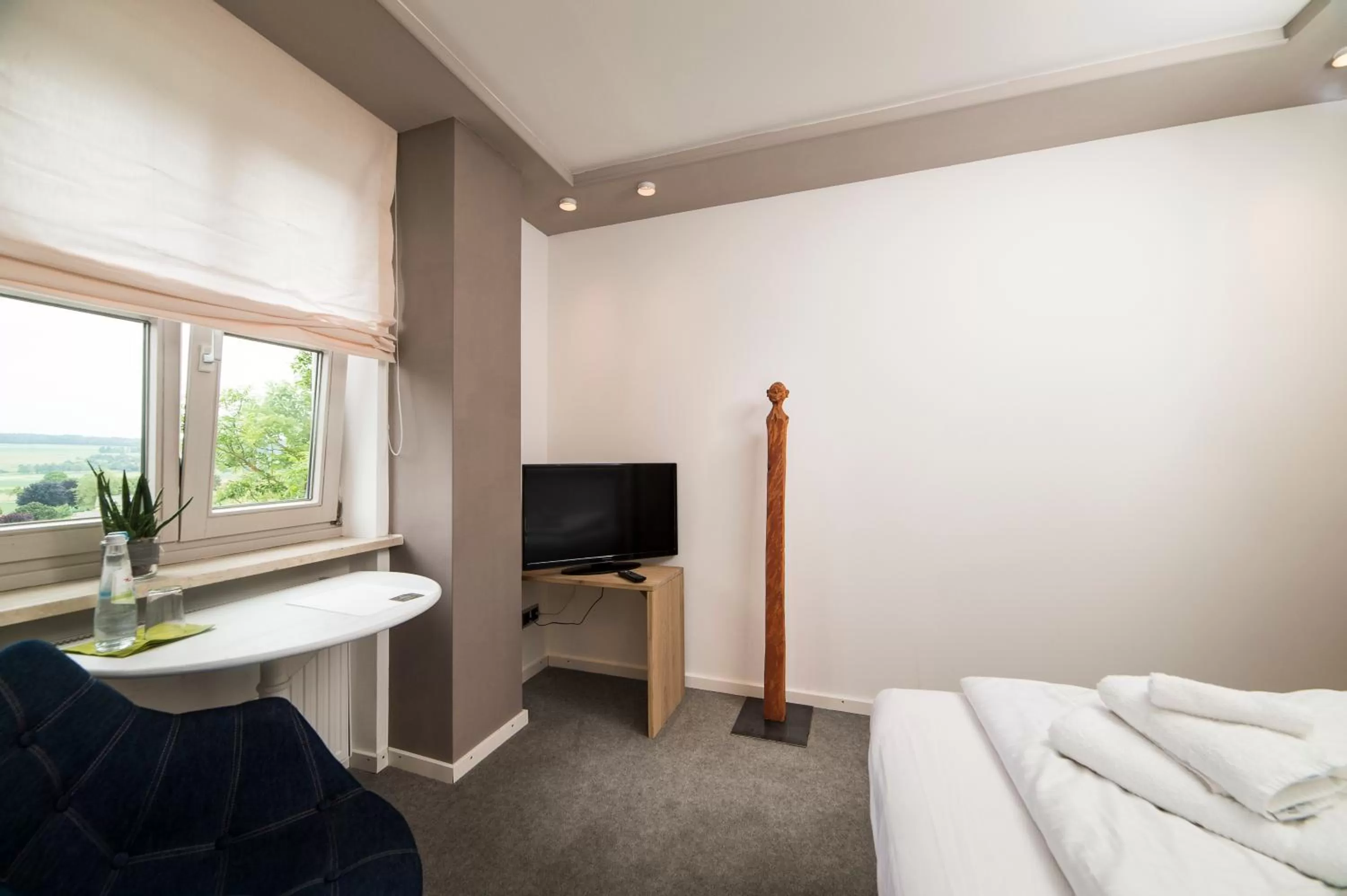 Single Room in aussicht bio hotel restaurant cafe