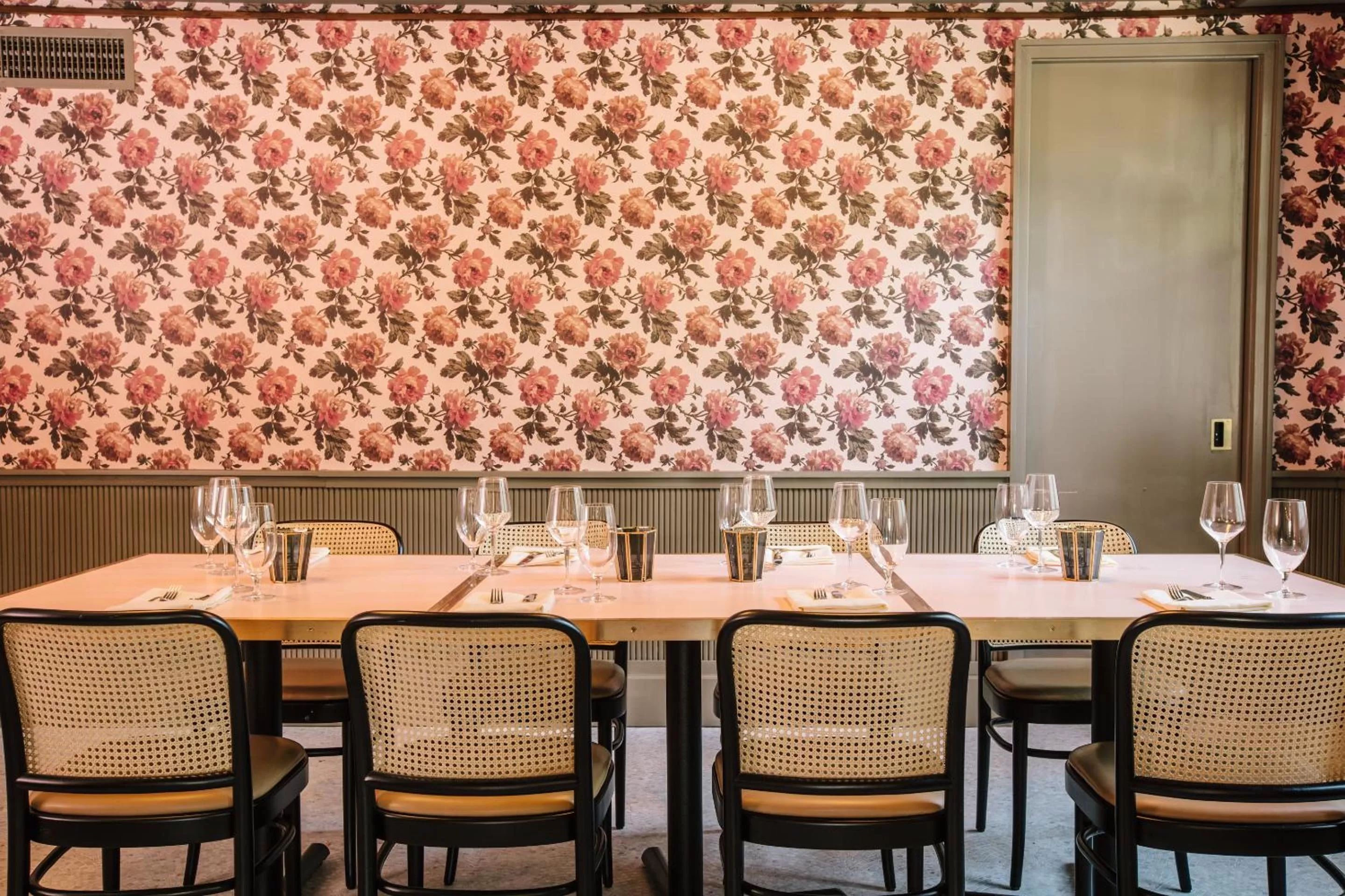 Restaurant/places to eat in Hotel Clermont Atlanta, by Oliver